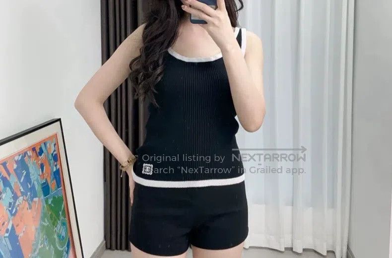 Chanel Chanel Black vest Size XS / US 0-2 / IT 36-38 - 1 Thumbnail