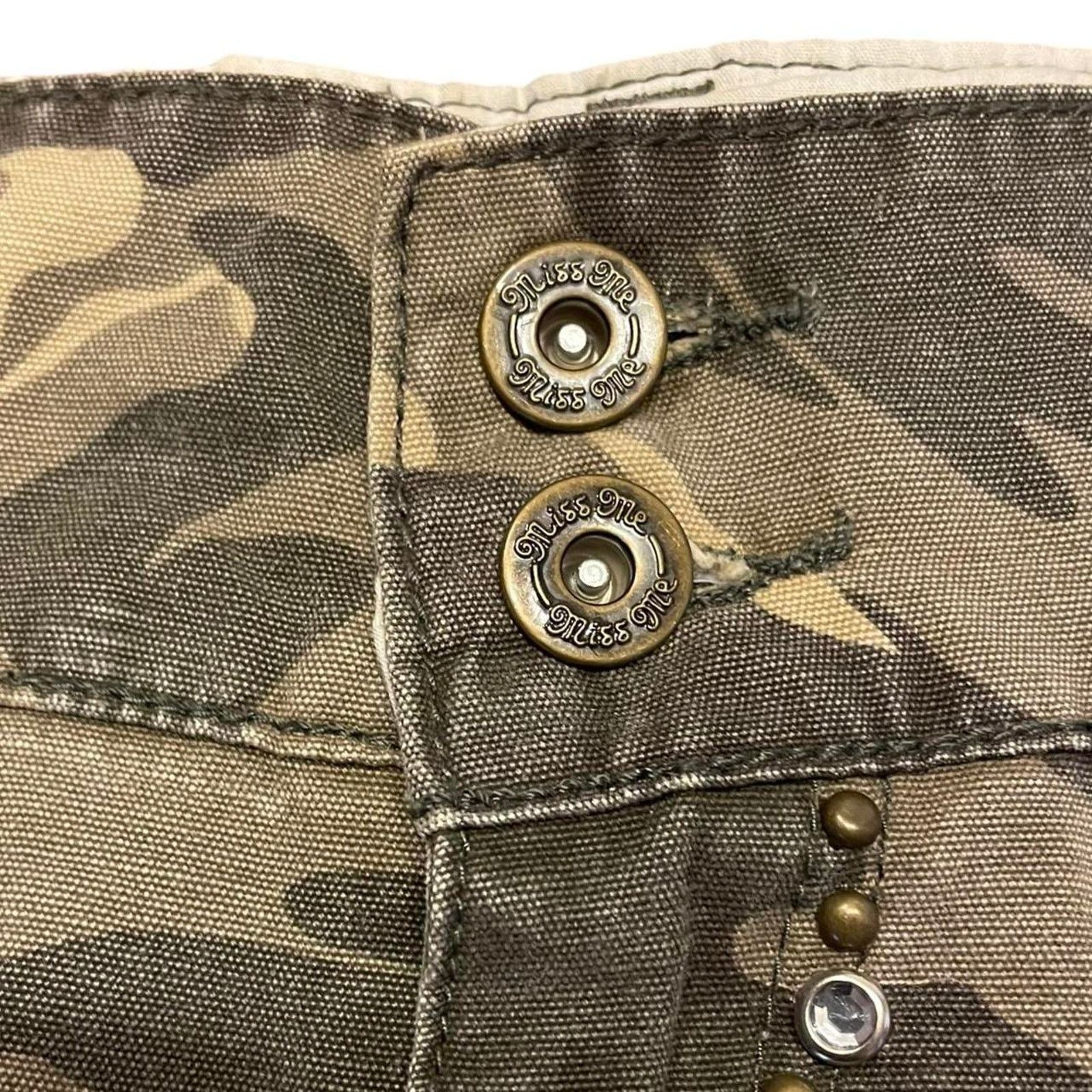 Miss Me VTG Y2K Miss Me utility punk goth camo tiered midi skirt Size 27" / US 4 / IT 40 - 2 Thumbnail