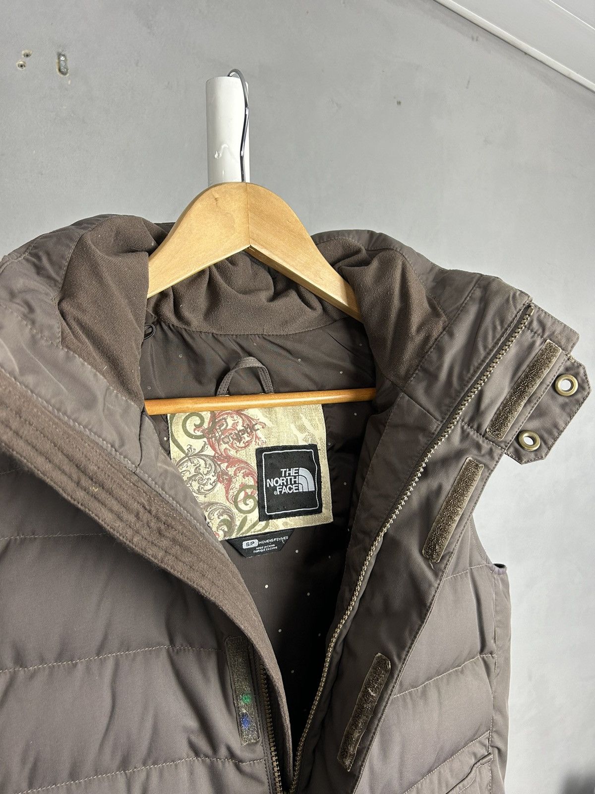 The North Face The North Face Hooded Down Puffer Vest Women Brown Size S Size S / US 4 / IT 40 - 7 Thumbnail