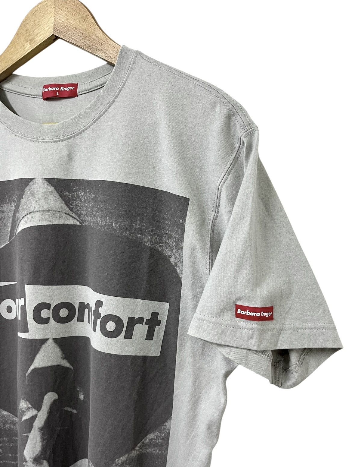 Barbara Kruger BARBARA KRUGER YOUR COMFORT IS MY SILENCE ART TSHIRT Size US L / EU 52-54 / 3 - 6 Thumbnail