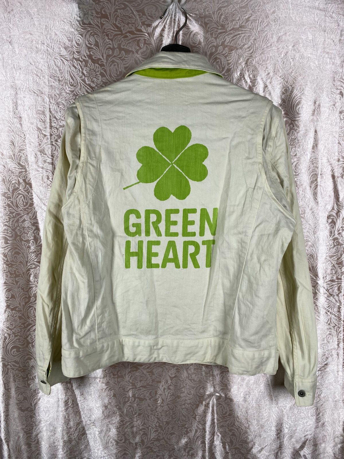 Vintage Vintage Green Heart White Denim Jacket Clover Graphic Size US M / EU 48-50 / 2 - 9 Thumbnail