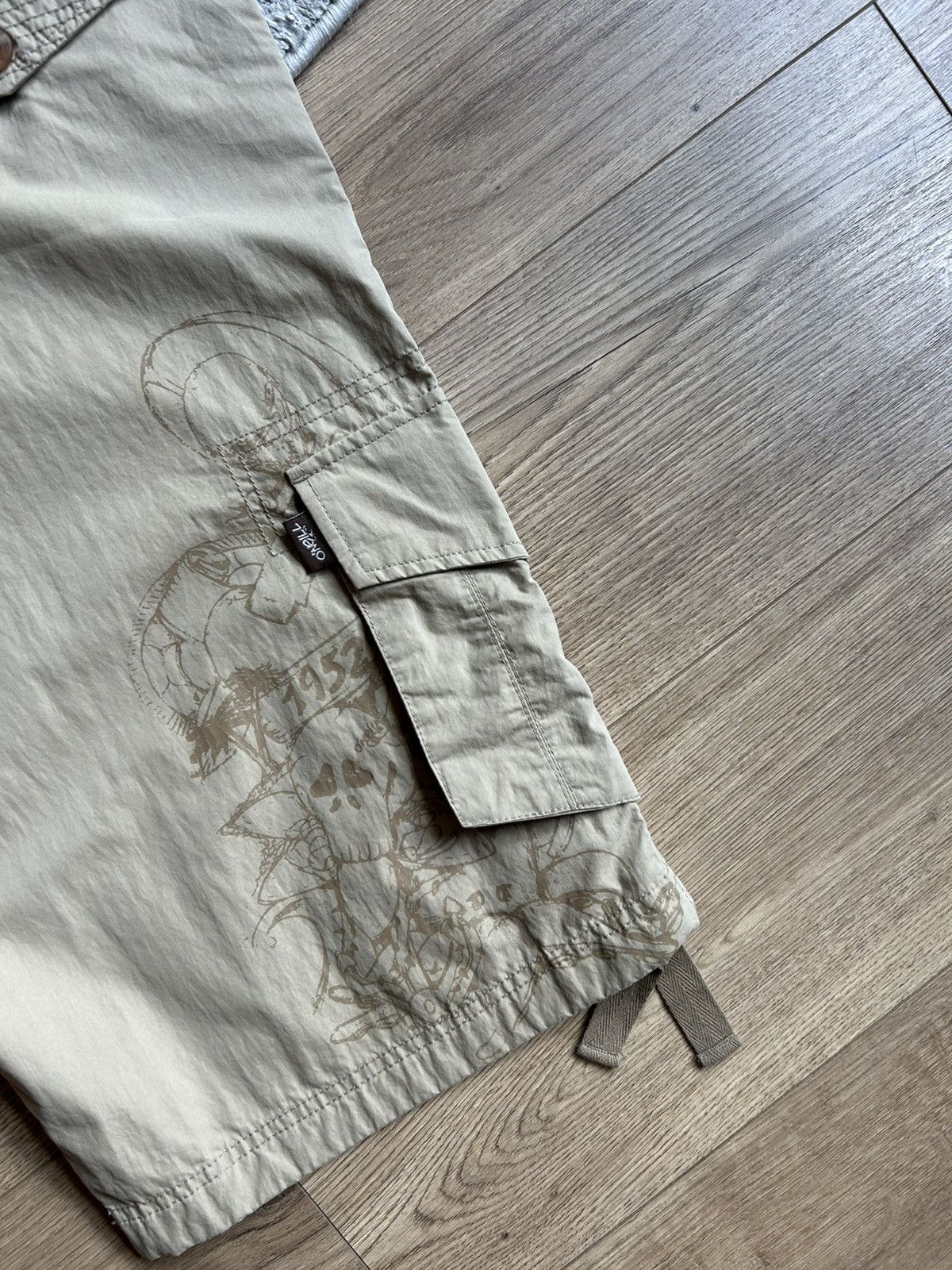 O'Neill O'neill Vintage 2000's big skull print Y2K man's shorts Size US 34 / EU 50 - 11 Thumbnail