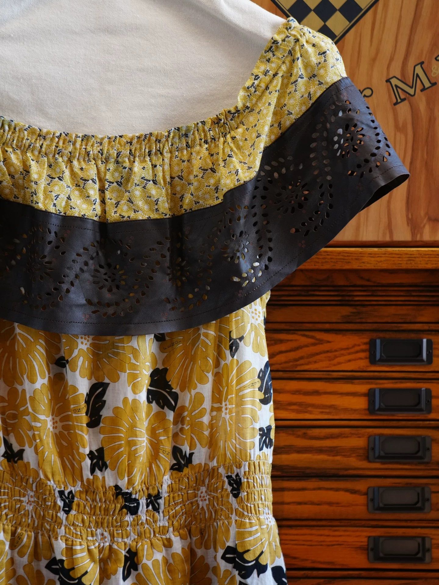 Fendi Fendi Vintage Yellow Leather Carved Paneled Women's Dress Size M / US 6-8 / IT 42-44 - 4 Thumbnail