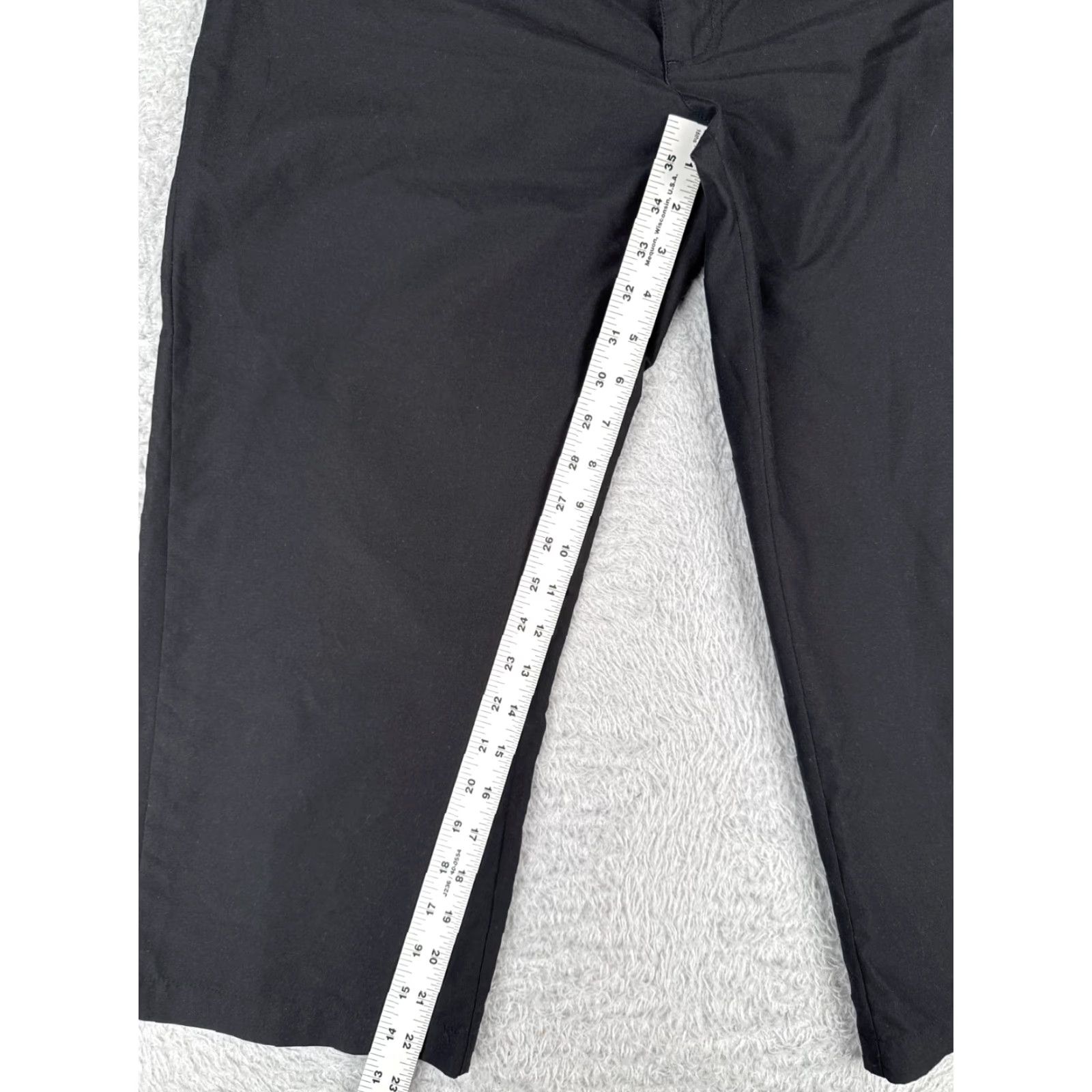 Patagonia Patagonia Pants Women 10 Black Duway Capris 100% Polyester Hiking Outdoor Casual Pants Capris Size 32" / US 10 / IT 46 - 7 Thumbnail