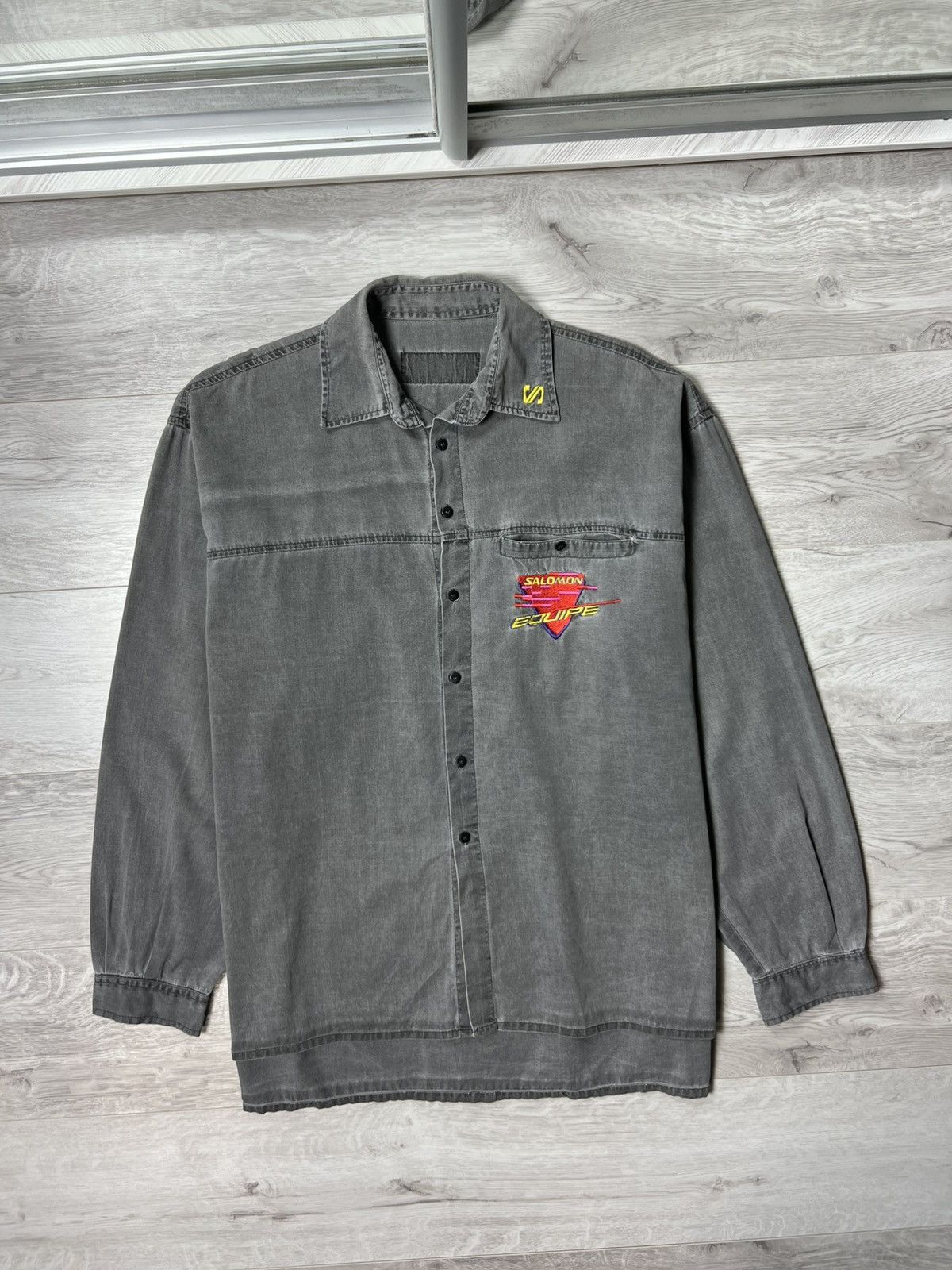 Salomon Vintage Equipe by Salomon Button Shirt Faded Grey Overshirt Size US L / EU 52-54 / 3 - 2 Thumbnail