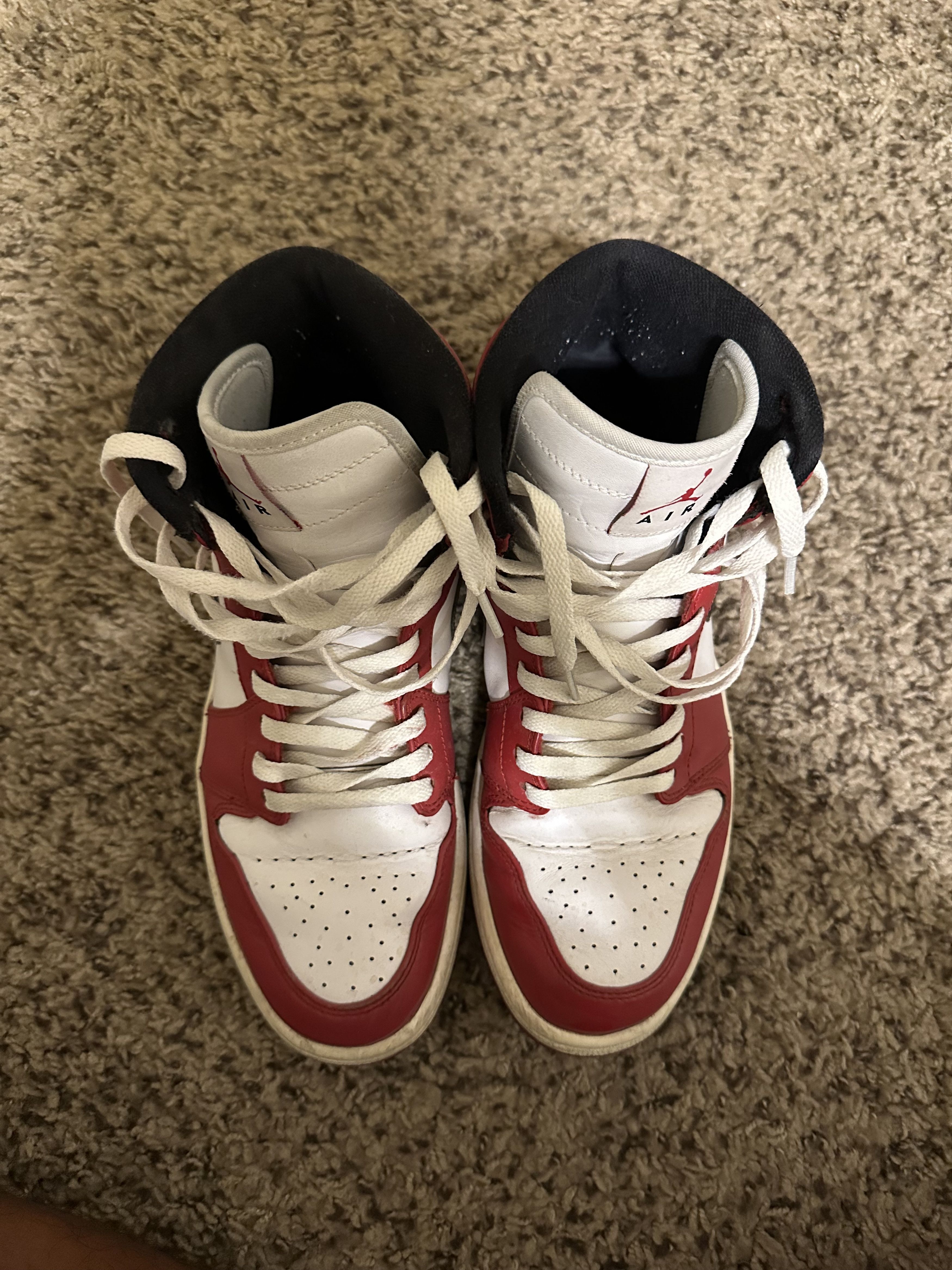Jordan Brand Chicago Jordan 1 2013 Size US 9.5 / EU 42-43 - 2 Thumbnail