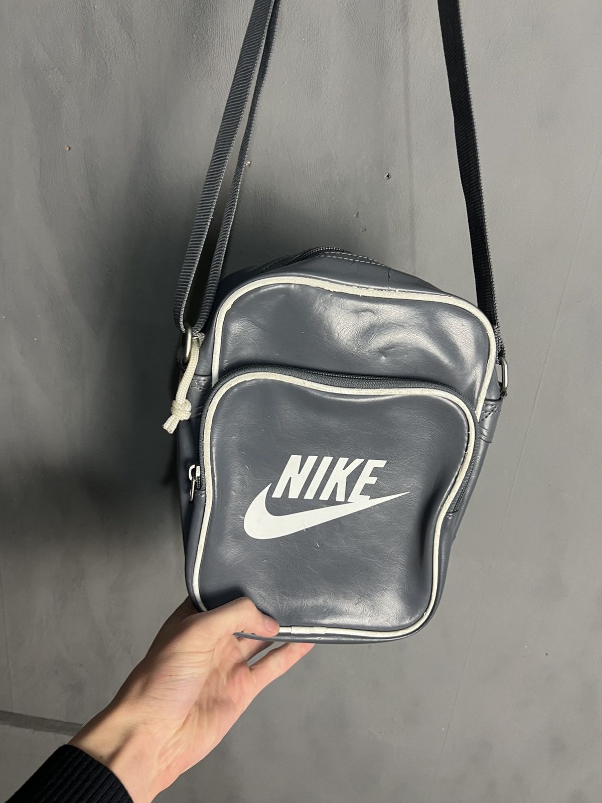 Nike Vintage 90s Nike leather bag retro rare hype Y2K Size ONE SIZE - 2 Thumbnail