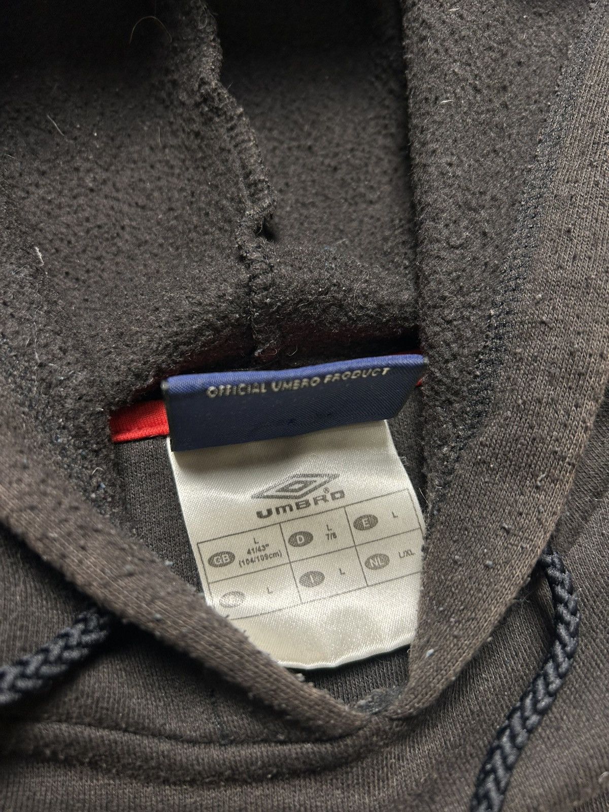Umbro Vintage 2000’s Umbro Small Logo Faded Hooded Sweatshirt Y2K Size US L / EU 52-54 / 3 - 4 Thumbnail
