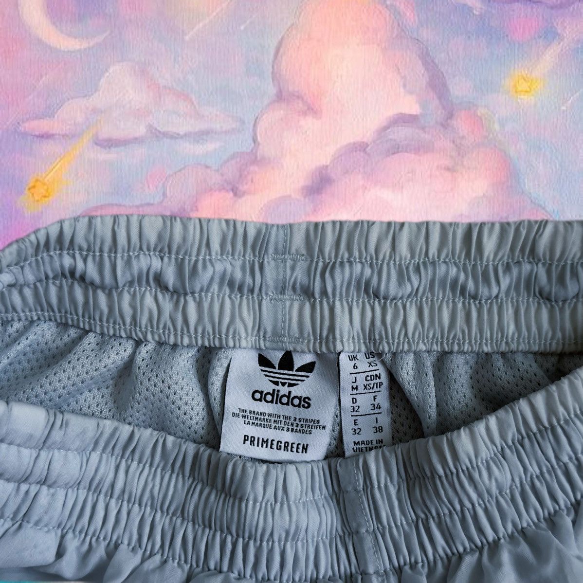Adidas Adidas Classic 3-Stripe Dolphin Shorts in Blue Size 25" / US 0 / IT 36 - 5 Thumbnail