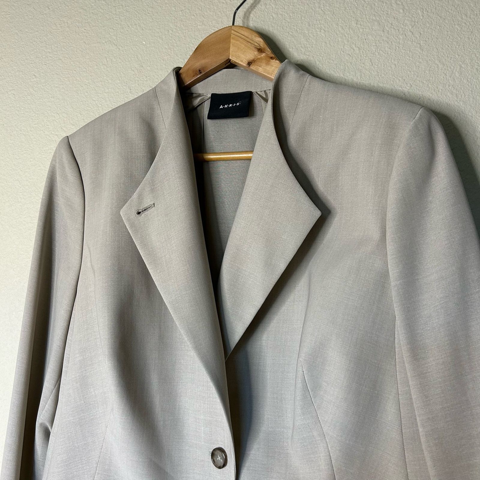 Akris Blazer 100% Wool 100% Viscose Lining Cream Size 14