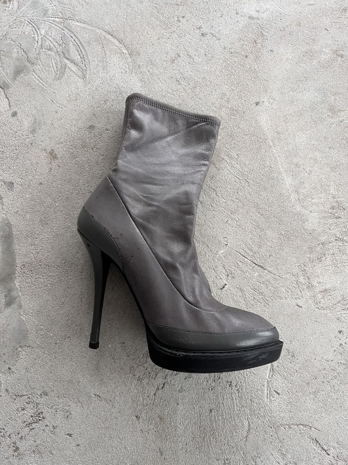 Gucci Rare Gucci Wimbledon Grey Leather Platform Ankle Heels Boots Size US 8.5 / IT 38.5 - 1 Thumbnail