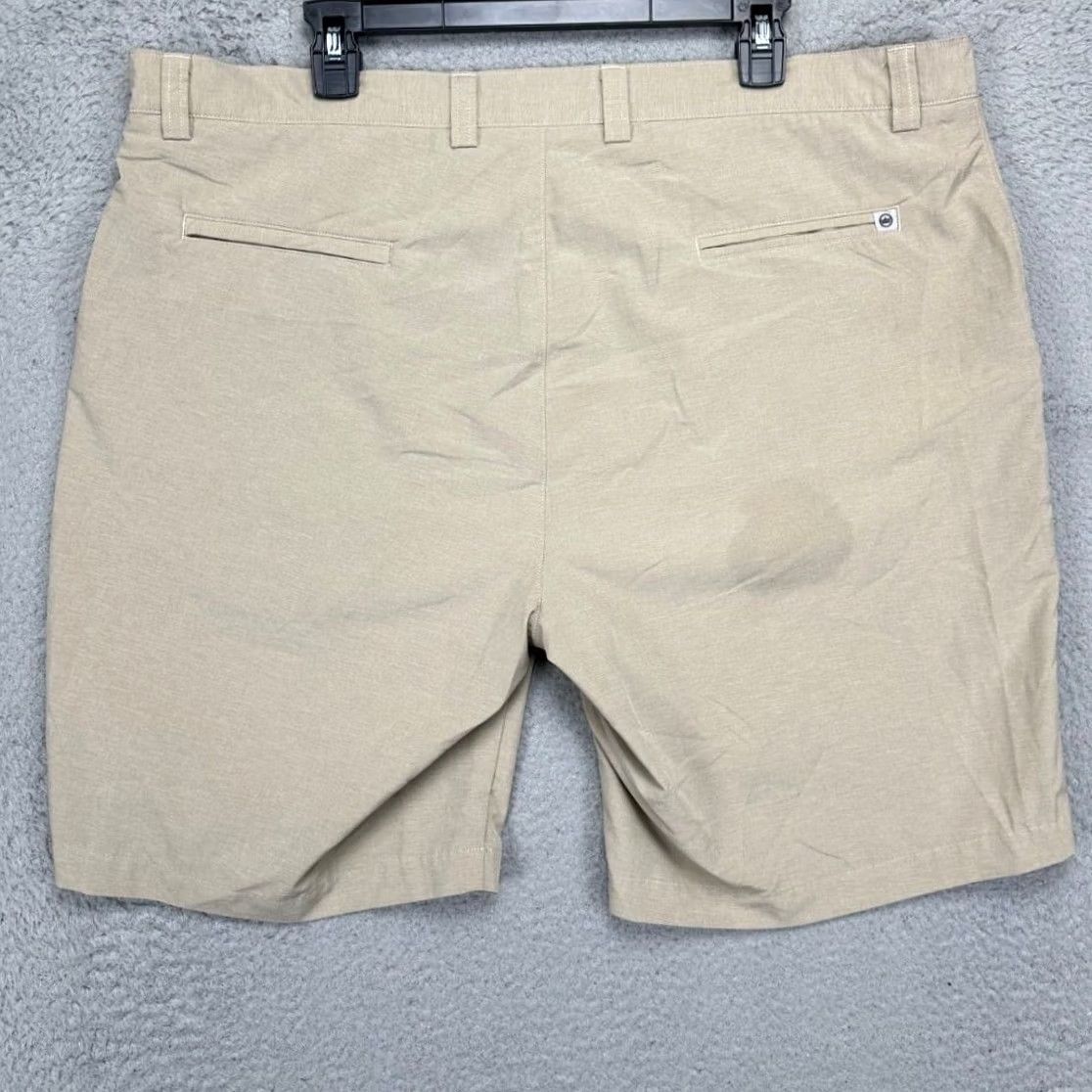 Peter Millar Peter Millar Golf Shorts Mens 40 Tan Chino Flat Front Logo Stretch Athletic Casual Outdoor FINAL Mens 40 Tan Chino Shorts Size US 40 / EU 56 - 2 Thumbnail