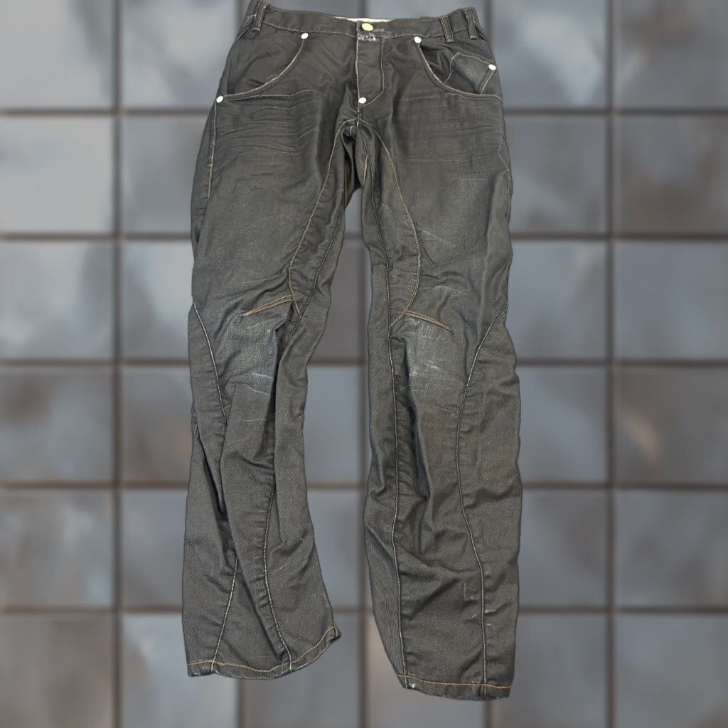 Vintage Vintage Mens Jeans Twisted Arc Fit 30 32 Dark Grey Cinch Buckle Back Y2K Panel Jeans Mens Regular 30 Dark Grey Cotton Denim 5-Pocket Size US 30 / EU 46 - 1 Thumbnail