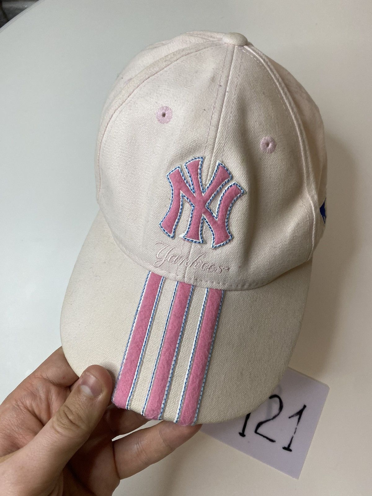 Vintage New York Yankees adidas vintage cap hat Size ONE SIZE - 2 Thumbnail