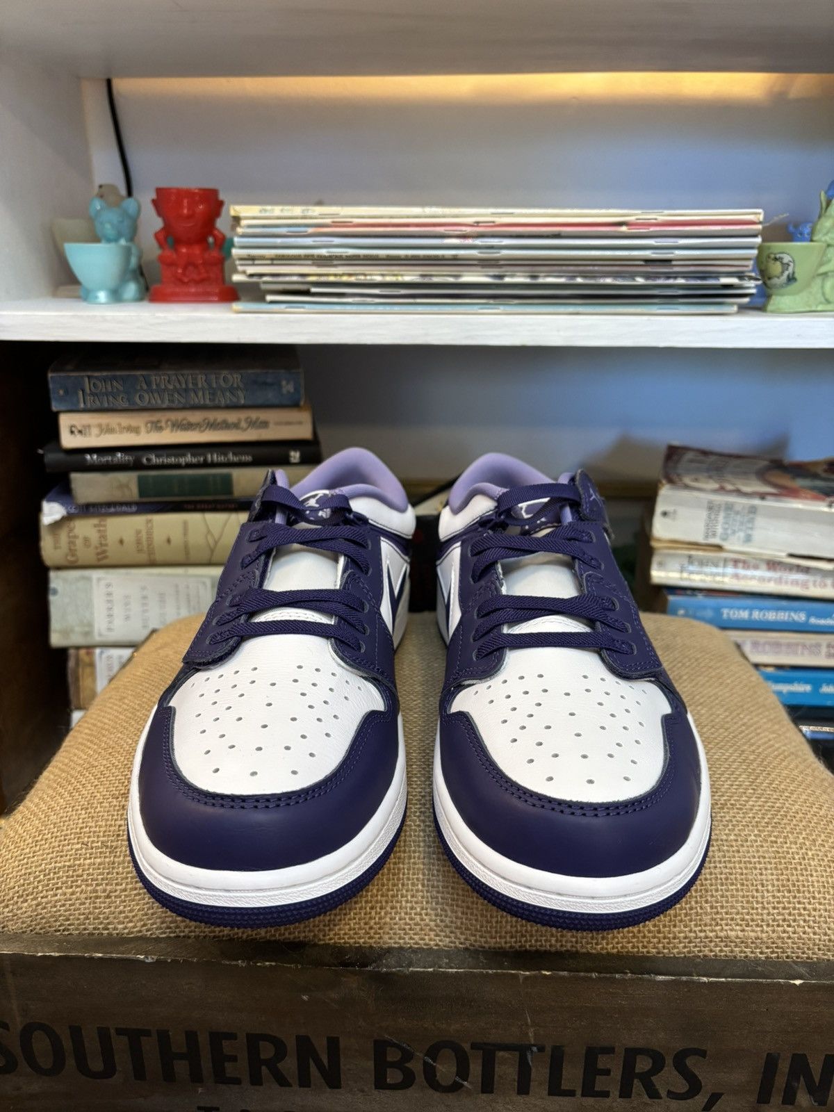 Nike Nike Air Jordan 1 Low FlyEase Size 11.5 New in box Size US 11.5 / EU 44-45 - 5 Thumbnail