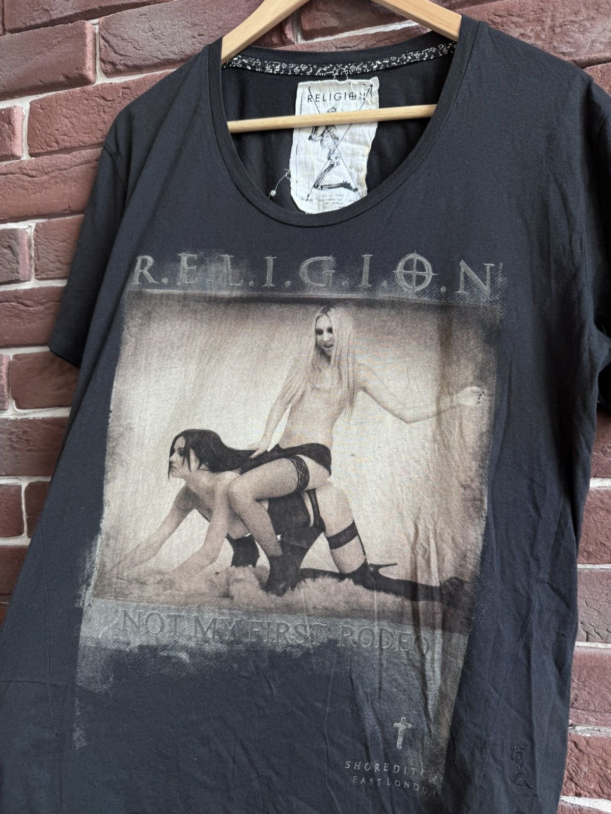 Seditionaries RARE VINTAGE 00s SEDITIONARIES Religion Girls TSHIRT Cross M Size US M / EU 48-50 / 2 - 3 Thumbnail