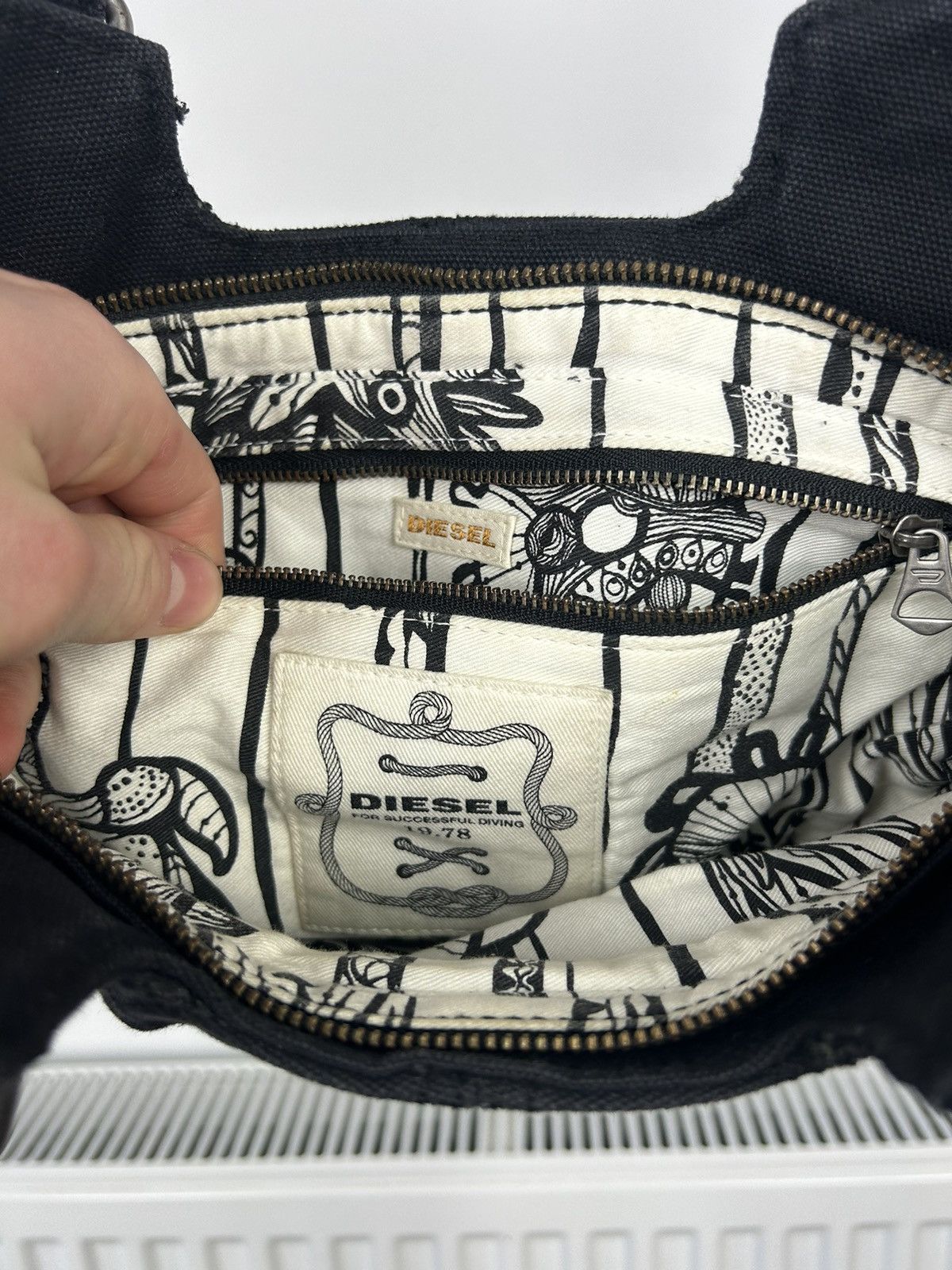 Diesel × Vintage Vintage Y2K Diesel Bag Size ONE SIZE - 12 Thumbnail