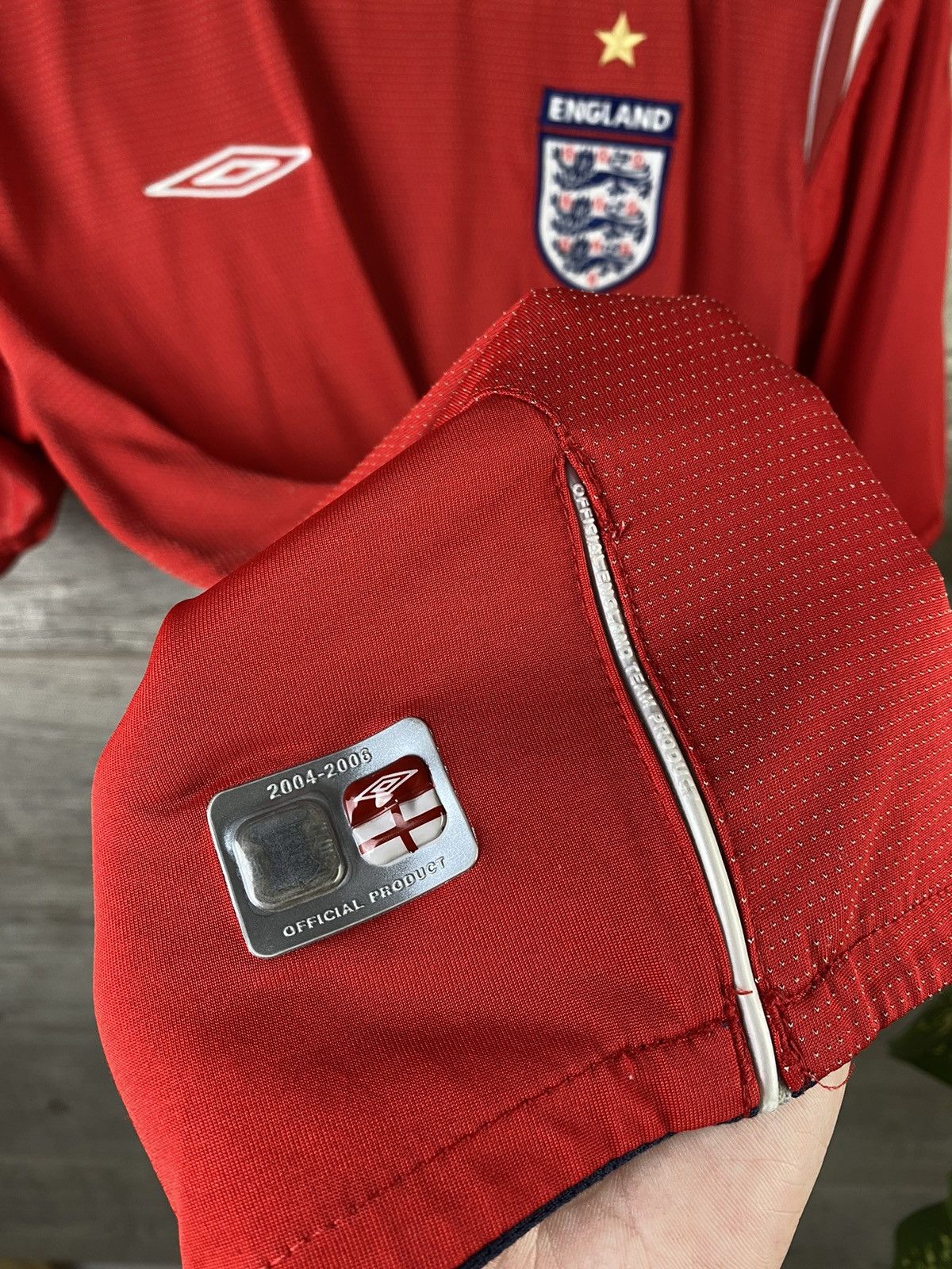 Umbro × Vintage Vintage England 🏴󠁧󠁢󠁥󠁮󠁧󠁿 Soccer Jersey Size L Size US L / EU 52-54 / 3 - 5 Thumbnail