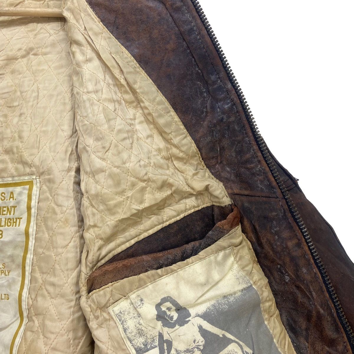 Avirex Vintage Avirex Ltd Normandy Campaign England 1942-43 Leather Size US M / EU 48-50 / 2 - 16 Thumbnail
