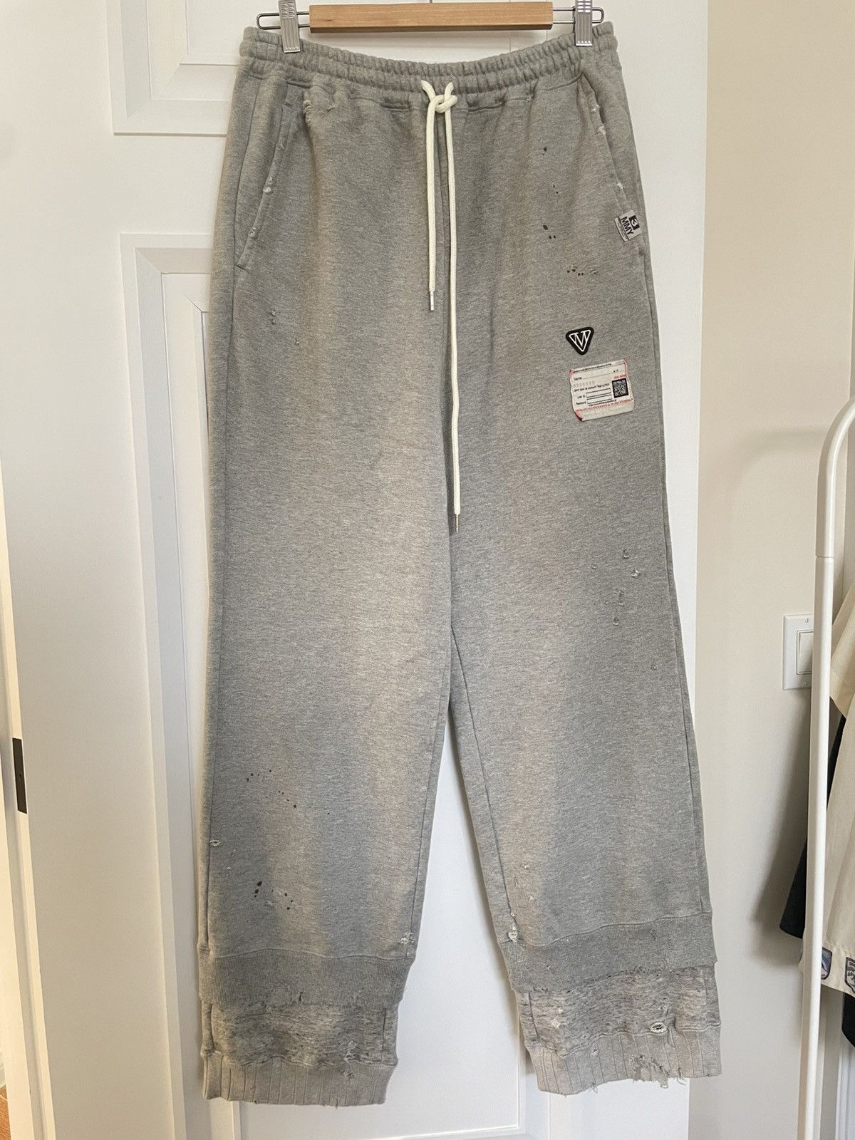 Maison MIHARA YASUHIRO Mihara Yasuhiro Grey layered sweatpants Size US 31 - 1 Thumbnail