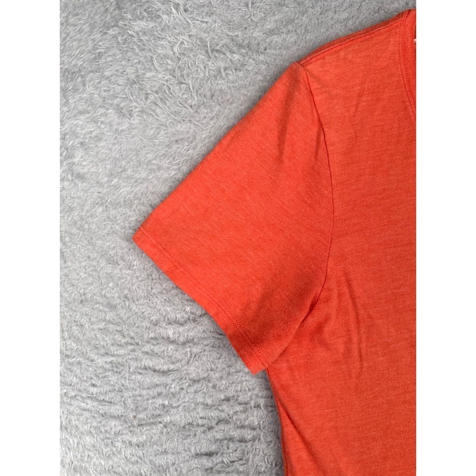 The North Face The North Face Shirt Women L Orange Scoop Neck Poly Blend Bear Logo Slim Fit Casual Short Sleeve Basic All Seasons Breathable Lightweight Regular Size L / US 10 / IT 46 - 4 Thumbnail