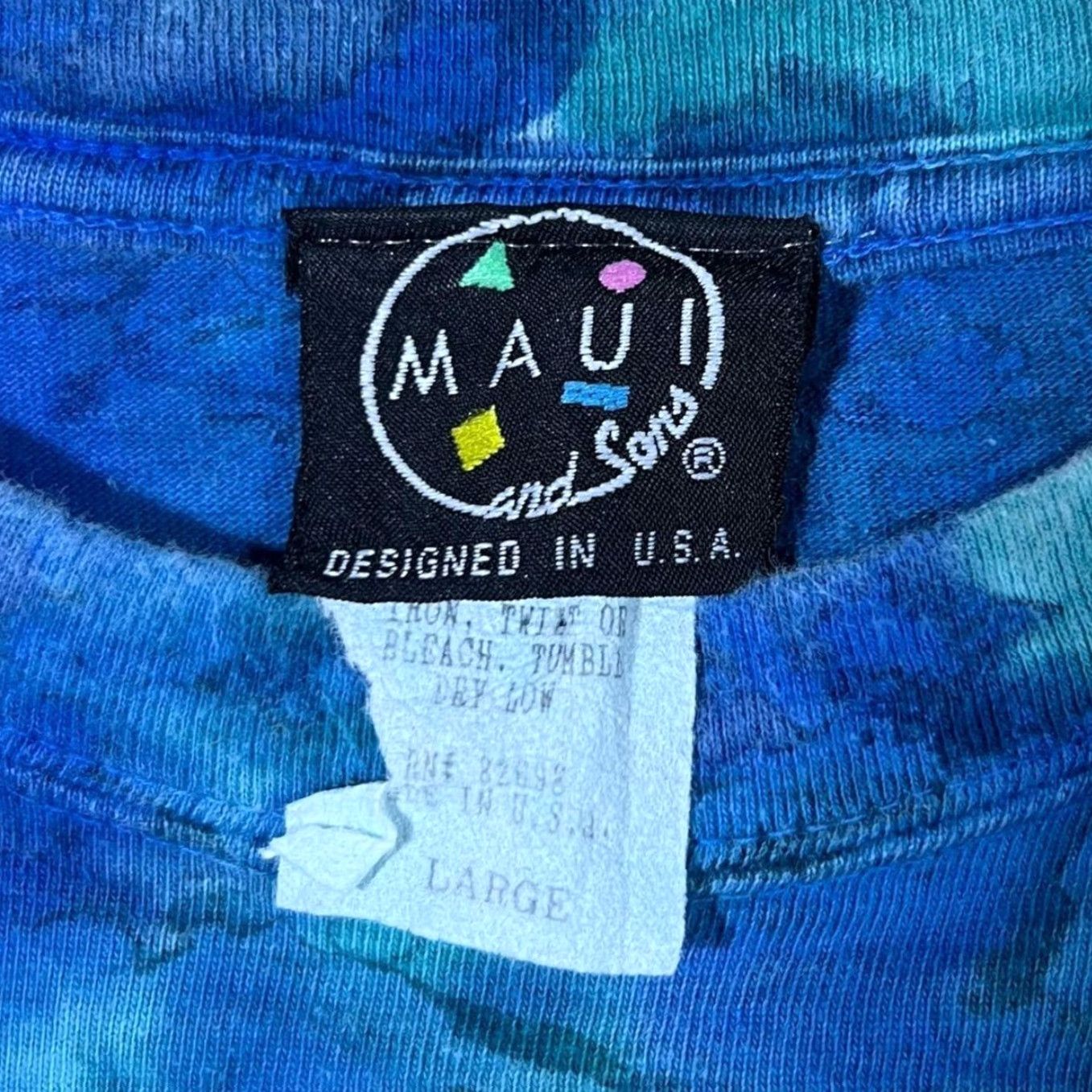 Vintage VINTAGE Maui & Sons T-Shirt Surfer Shark Graphic Blue Tie Dye Large MENS Shirt Size US L / EU 52-54 / 3 - 3 Thumbnail