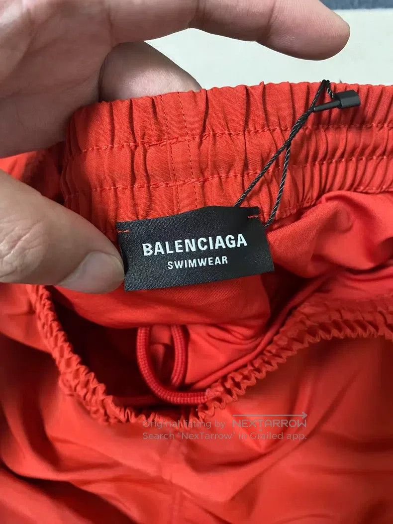 Balenciaga Balenciaga size XS Solid Color Casual Shorts Size US 27 - 4 Thumbnail