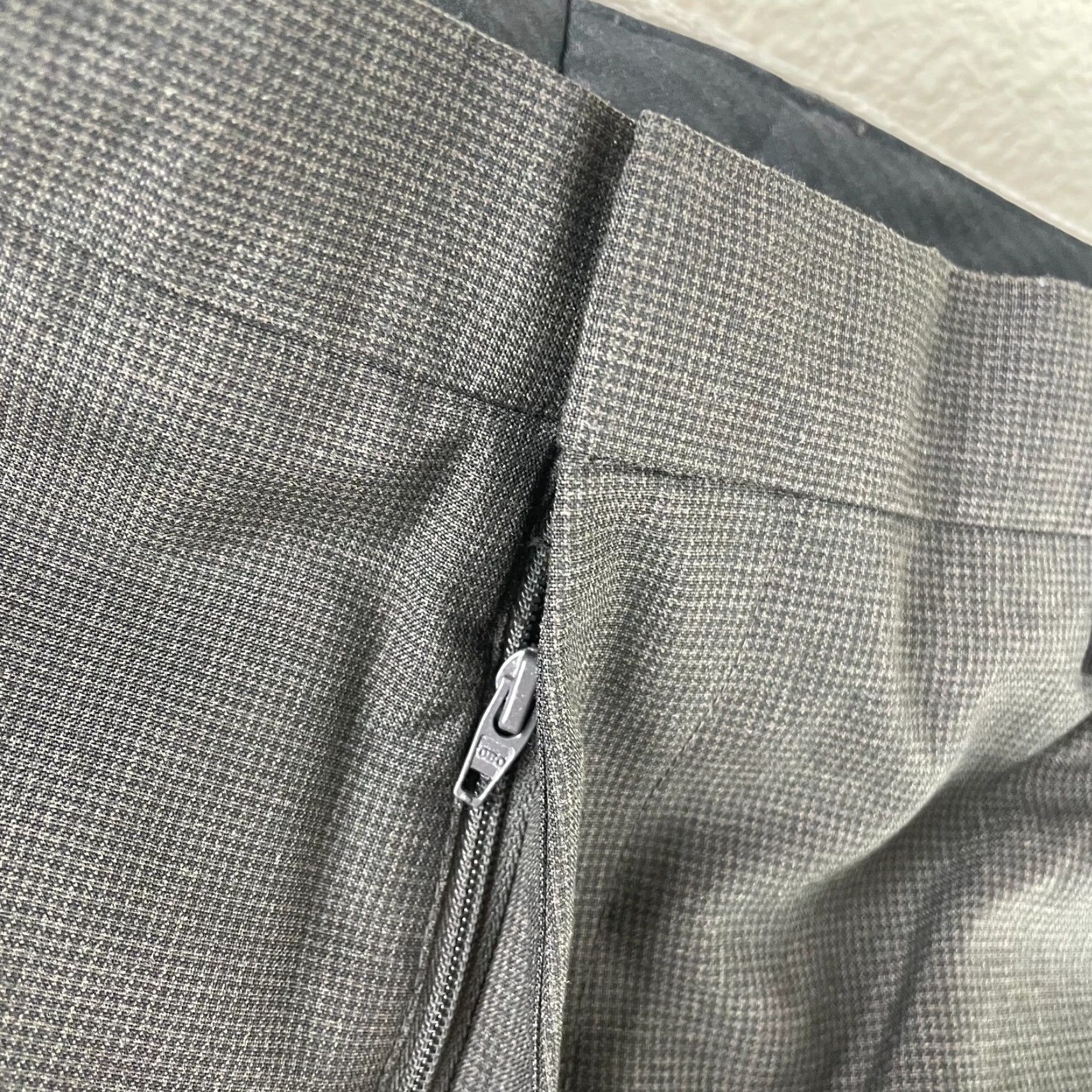 Banana Republic Banana Republic Dress Pants Men 34x32 Heather Brown Straight Leg Classic Fit Pants Dress Men's Brown Heather 34x32 Size US 34 / EU 50 - 3 Thumbnail