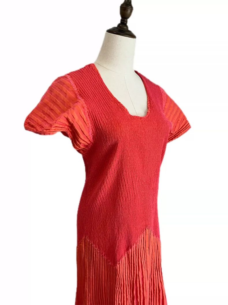 Issey Miyake size:2 Orange pleated dress