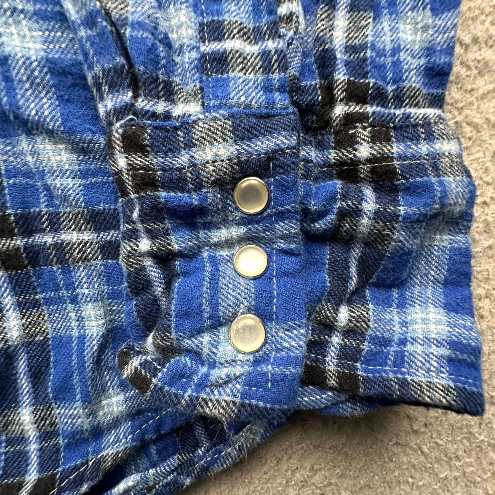 Wrangler Wrangler Pearl Snap Plaid Flannel Shirt Mens XL Long Sleeve Pockets Blue Black Size US XL / EU 56 / 4 - 7 Thumbnail