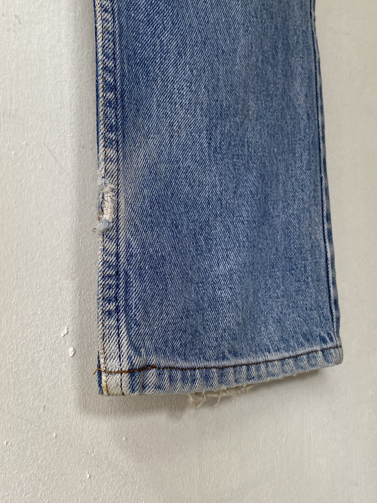 Levi's DISTRESSED 1980s Levi’s 517 Bootcut Washed Blue Jeans Size US 33 - 5 Thumbnail