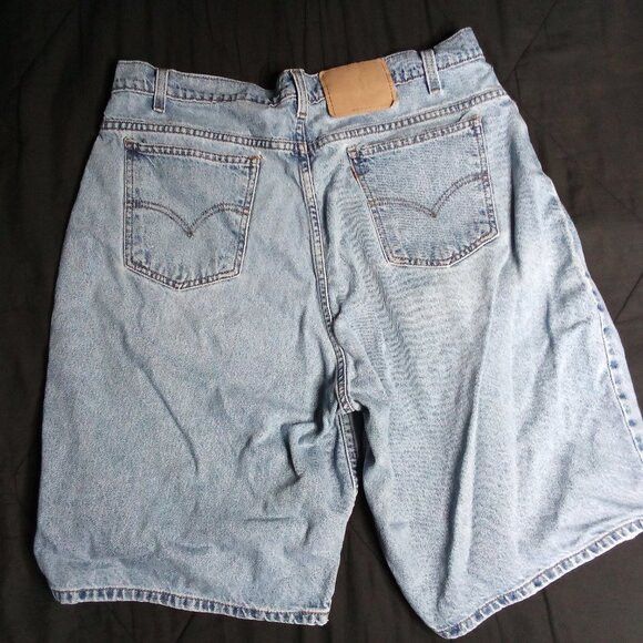 Levi's Vintage Clothing Vintage Levi's 550 Loose Fit Blue Denim Jean Shorts Size US 36 / EU 52 - 1 Thumbnail