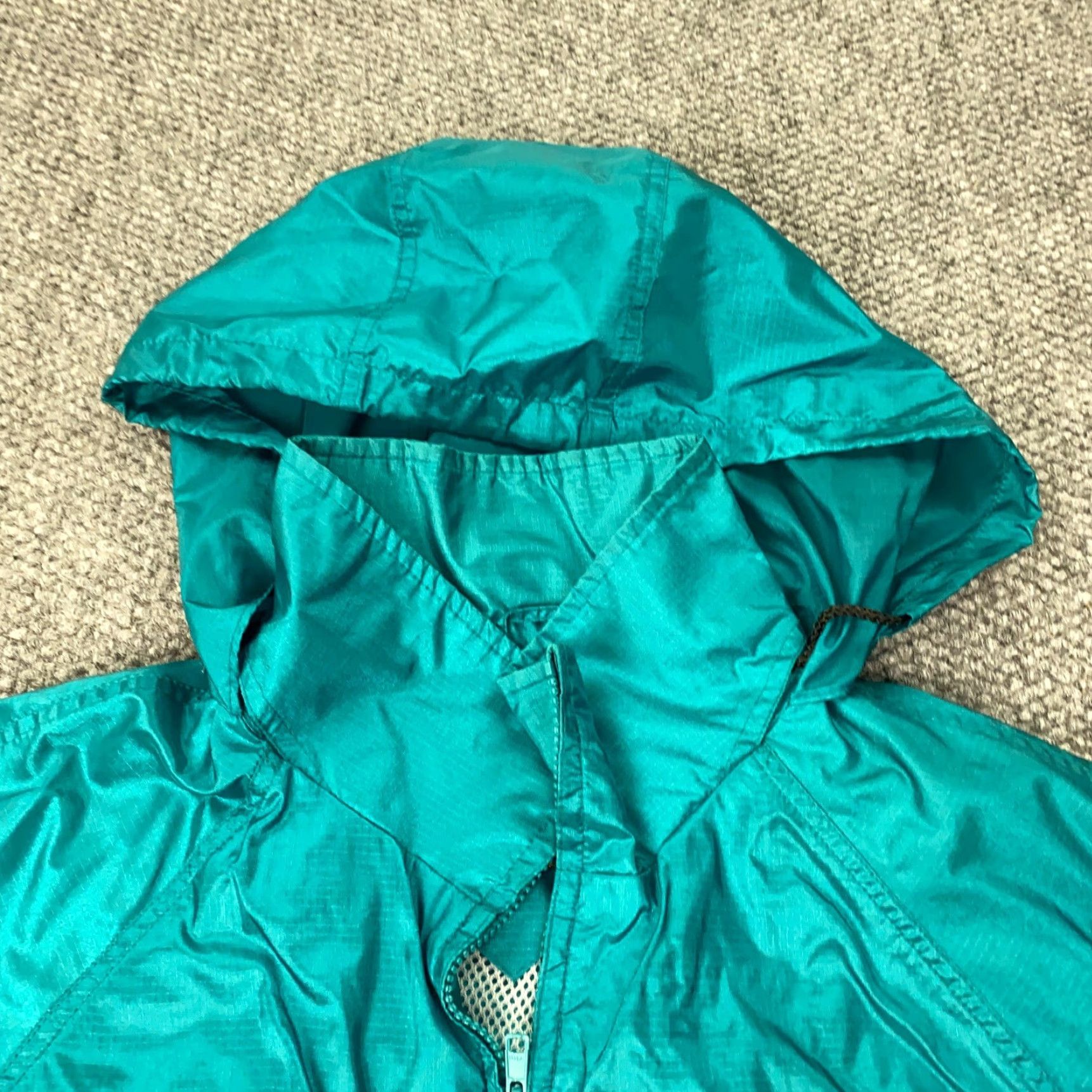 Eddie Bauer VINTAGE Eddie Bauer Jacket Mens Large Teal Windbreaker Hooded Zip Pockets 90s Outdoor All Seasons Windbreaker Regular Fit Green 2000s 90s Mens Size US L / EU 52-54 / 3 - 2 Thumbnail