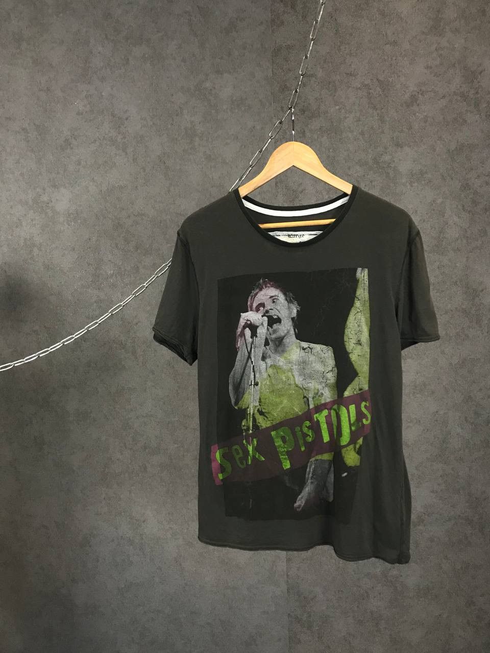 Band Tees Sex Pistols rock band tee Size US L / EU 52-54 / 3 - 1 Thumbnail