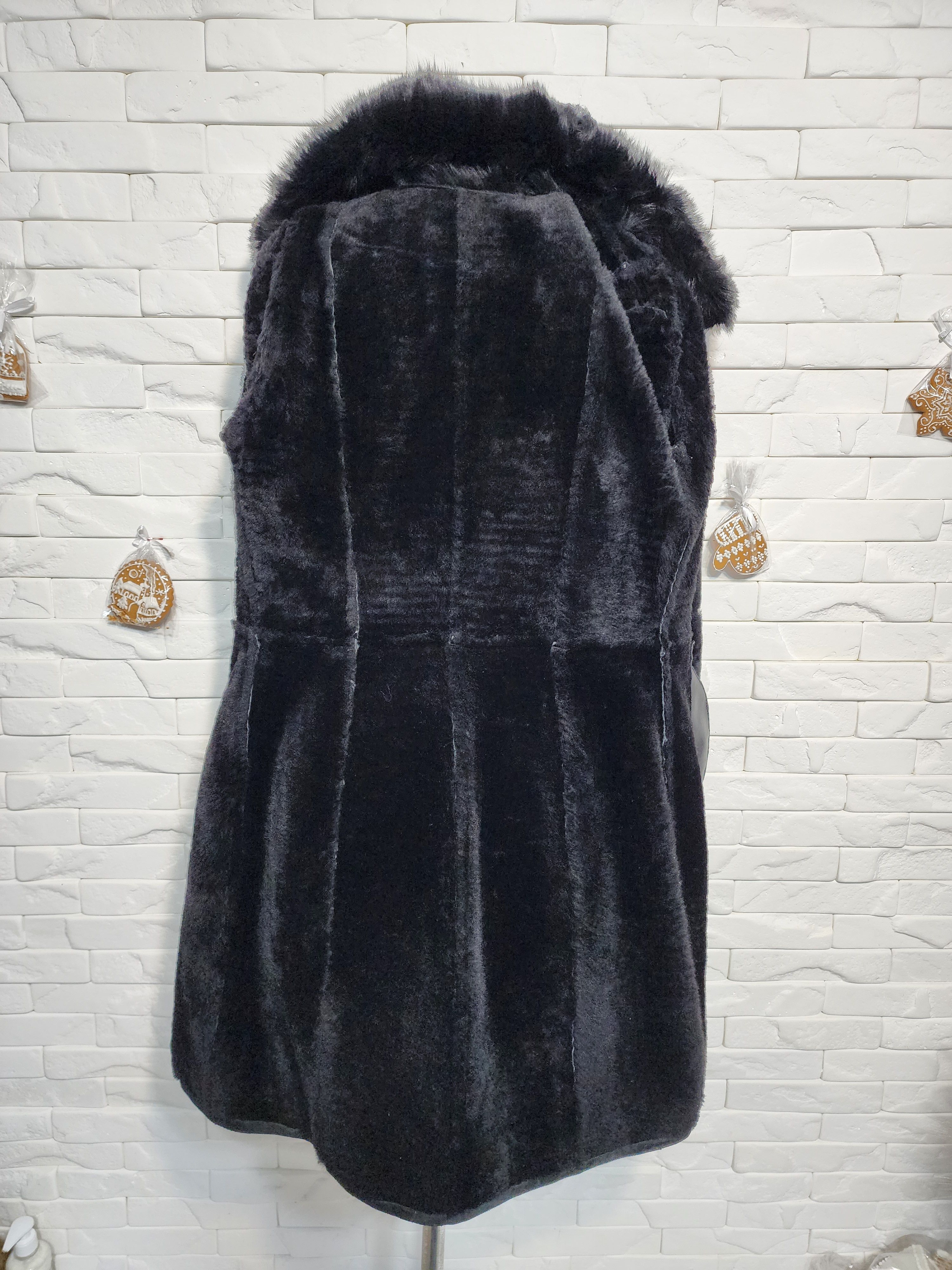 Black Sheepskin Coat: Genuine Fur Hood, Metal Zipper