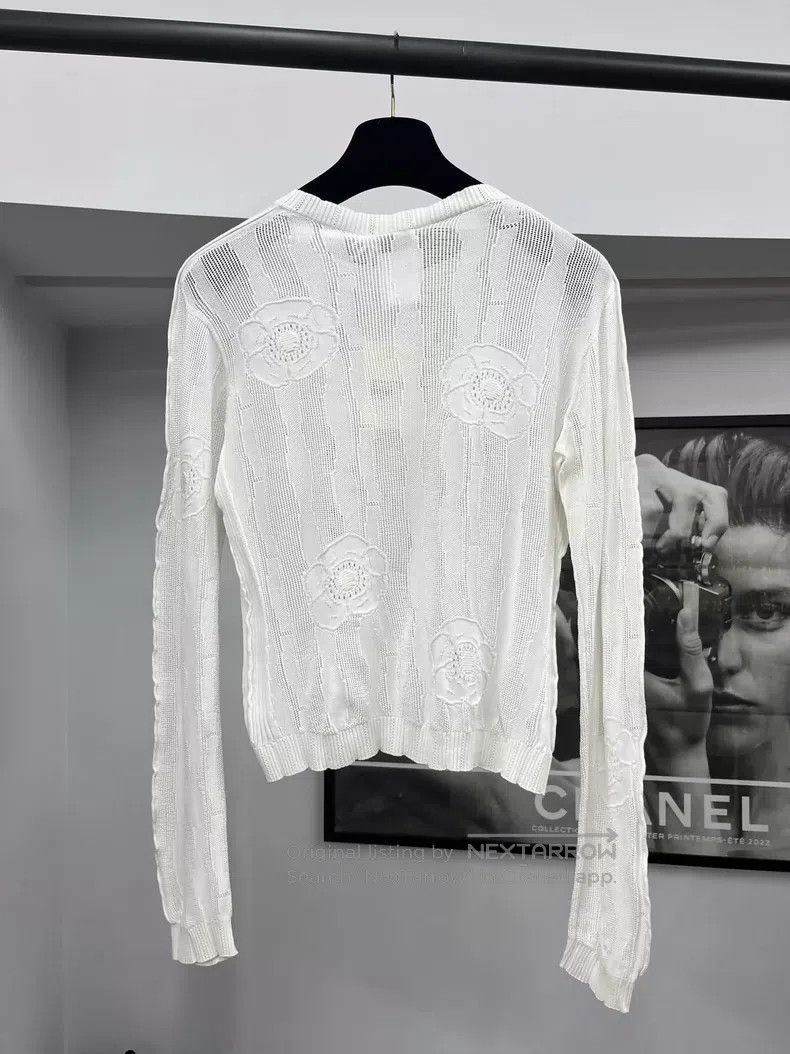 Chanel Chanel White camelia hollow knit long sleeves Size XS / US 0-2 / IT 36-38 - 3 Thumbnail