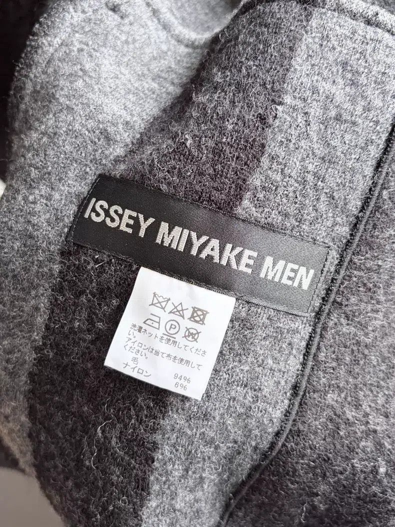 Issey Miyake Issey Miyake Grey Coat Size S / US 4 / IT 40 - 3 Thumbnail