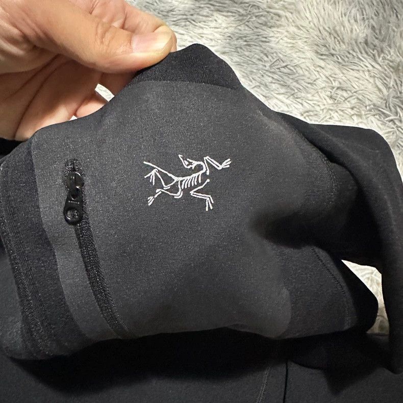 Arc'teryx Arcteryx Rho HeavyWeight Zip Neck Pullover Size US M / EU 48-50 / 2 - 2 Thumbnail