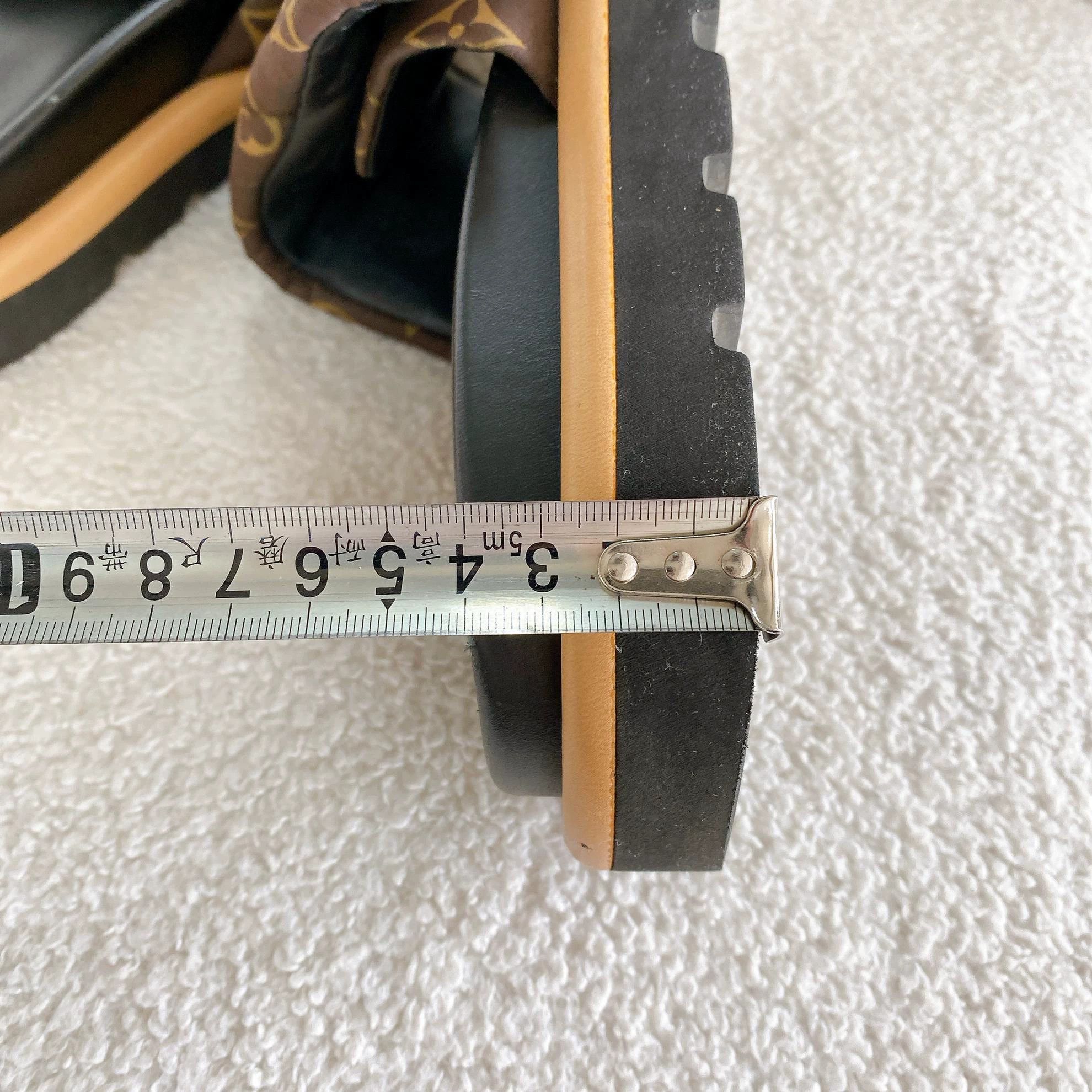Louis Vuitton Louis Vuitton Monogram Slippers EU 37 Size US 6.5 / IT 36.5 - 8 Thumbnail