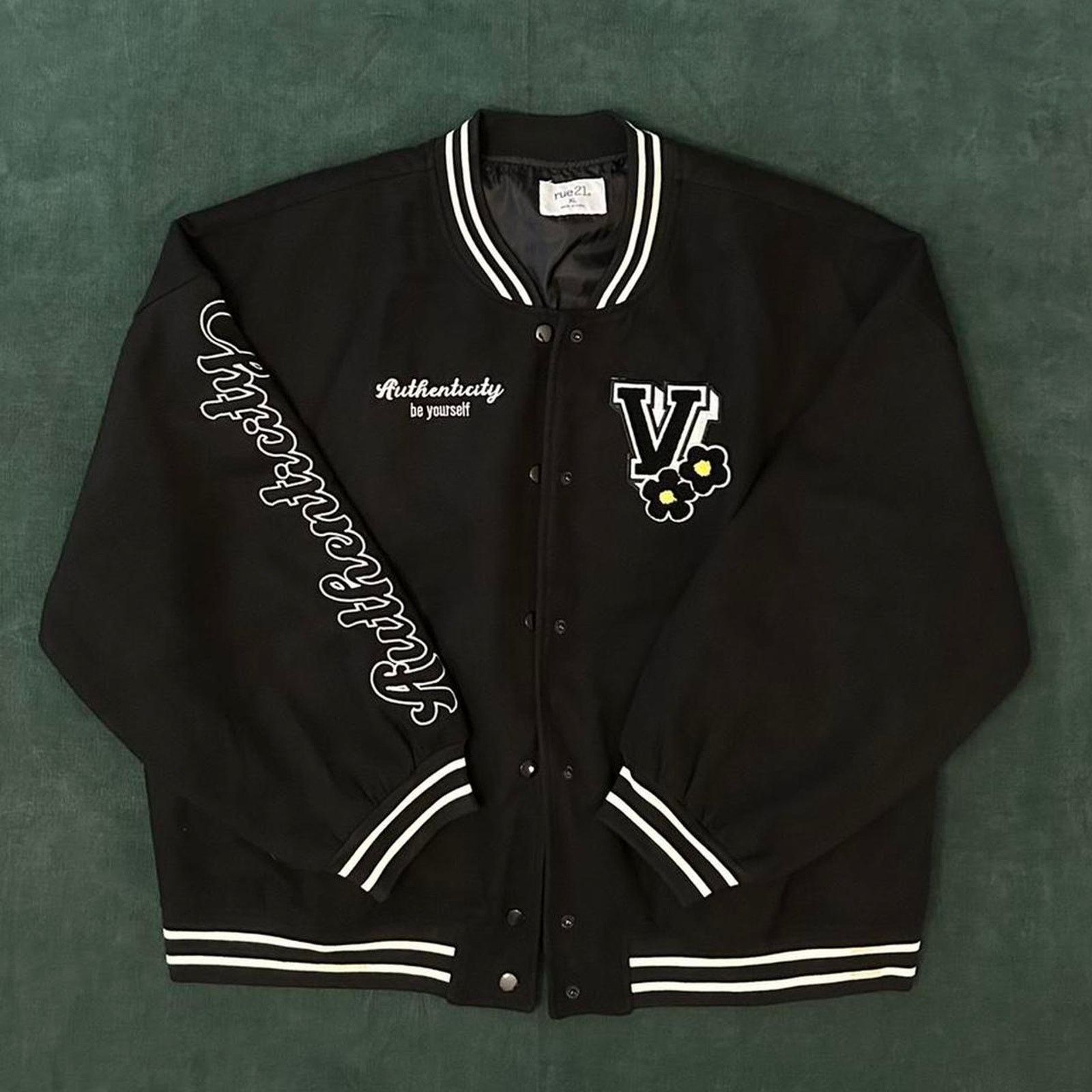 rue21 2016 rue 21 embroidered jacket Size US XL / EU 56 / 4 - 1 Thumbnail
