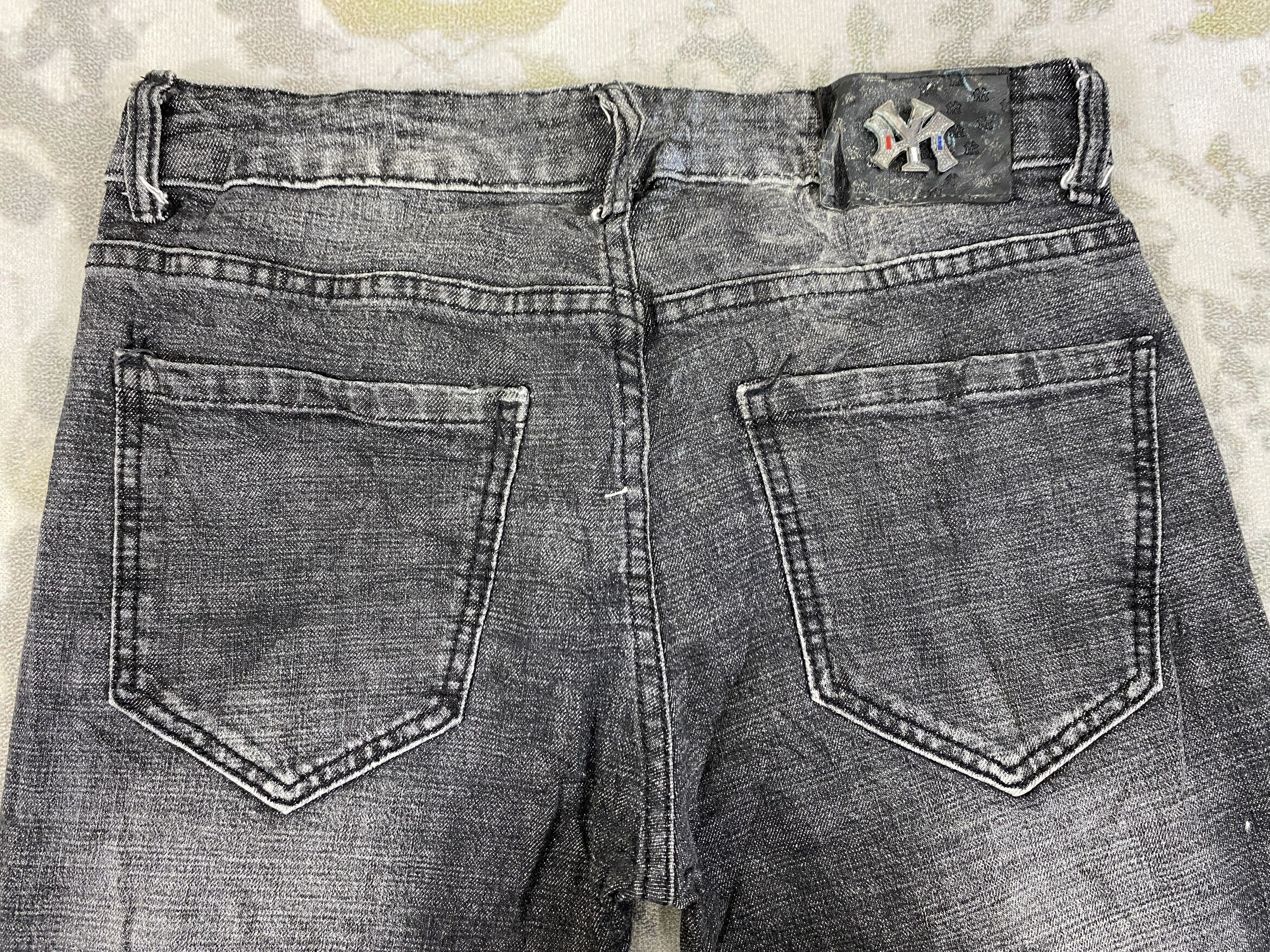 Hysteric Glamour Vintage New York Distressed Black Jeans 31x30 Denim- JN3811 Size US 31 - 4 Thumbnail