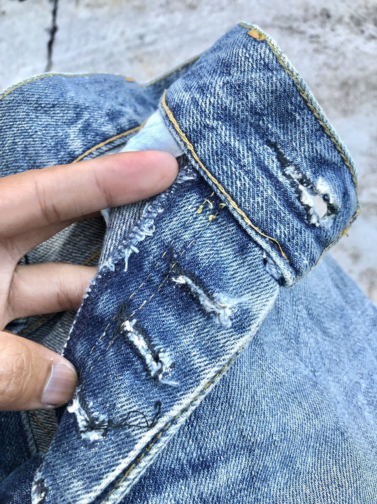 Helmut Lang VTGE HELMUT LANG DISTRESSED DENIM Size US 30 / EU 46 - 15 Thumbnail