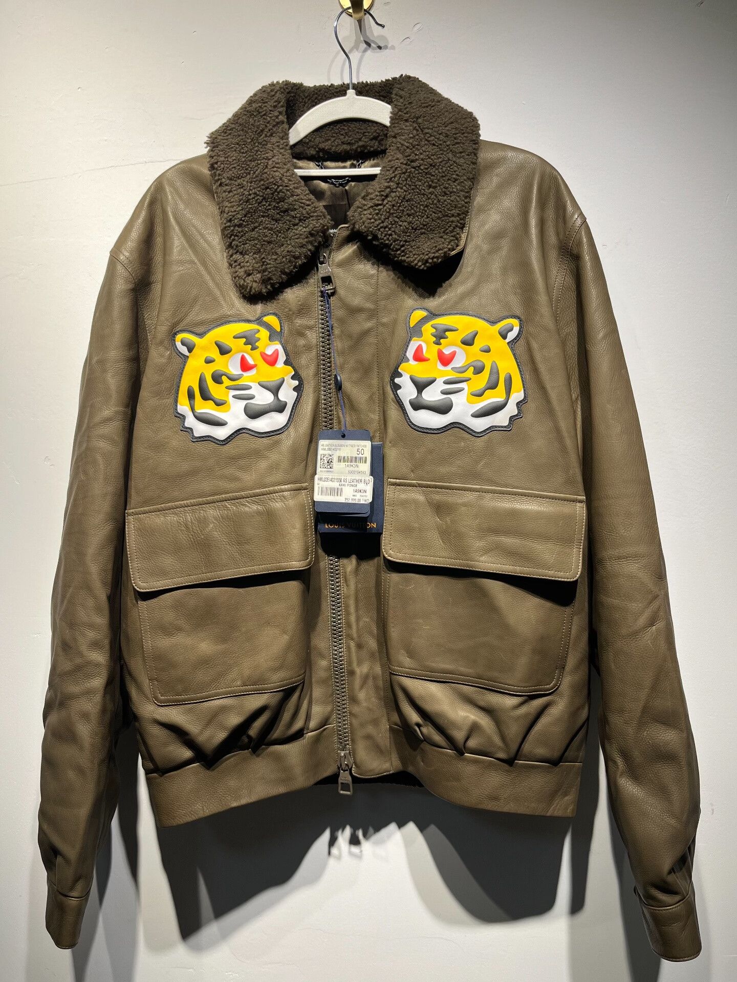Louis Vuitton Louis Vuitton Collab Multi Light Jacket 50 Men Size US XL / EU 56 / 4 - 1 Thumbnail