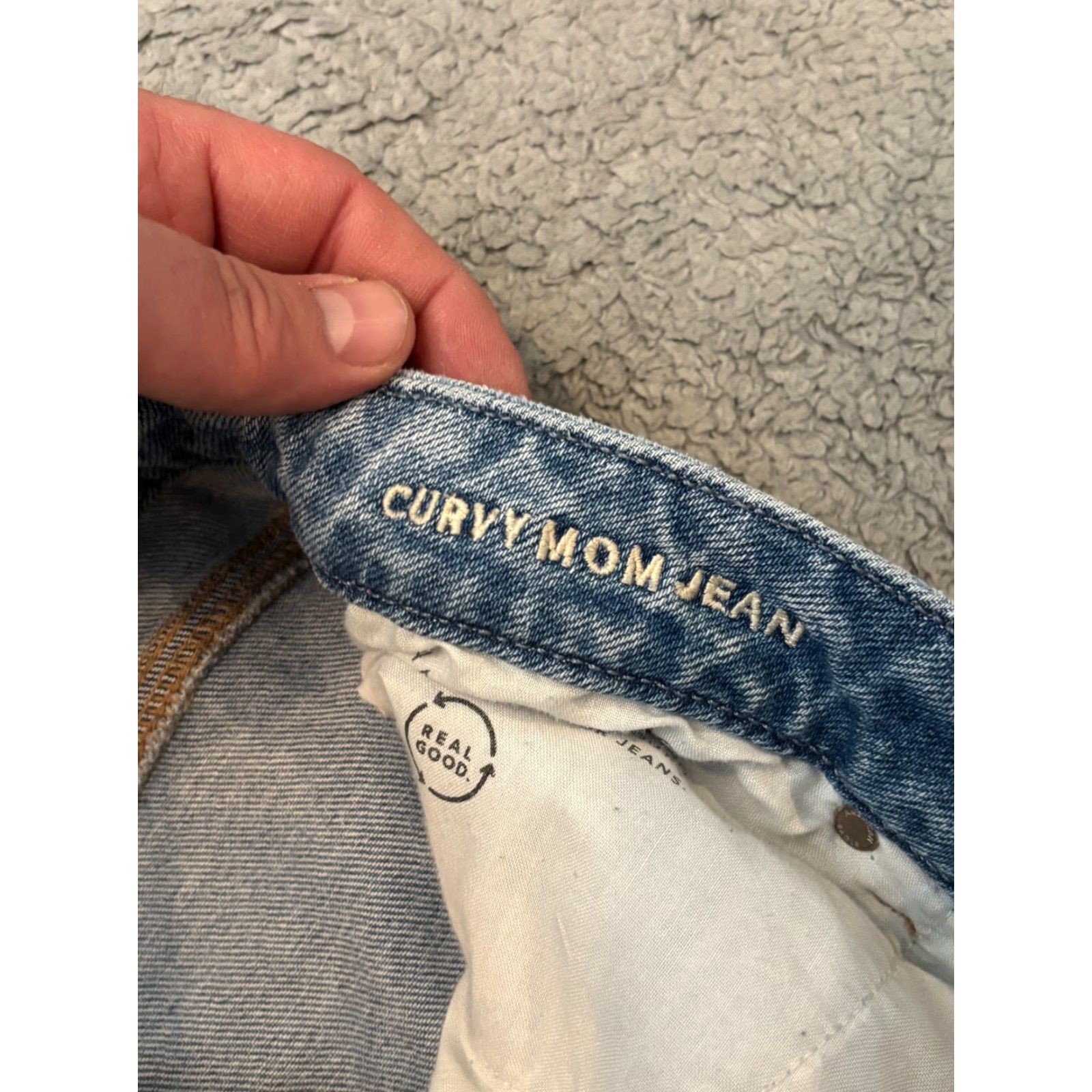 American Eagle Outfitters VINTAGE American Eagle Outfitters Curvy Mom Jeans Women’s 6R Blue Light Wash Denim Jeans Women Size 28" / US 6 / IT 42 - 3 Thumbnail