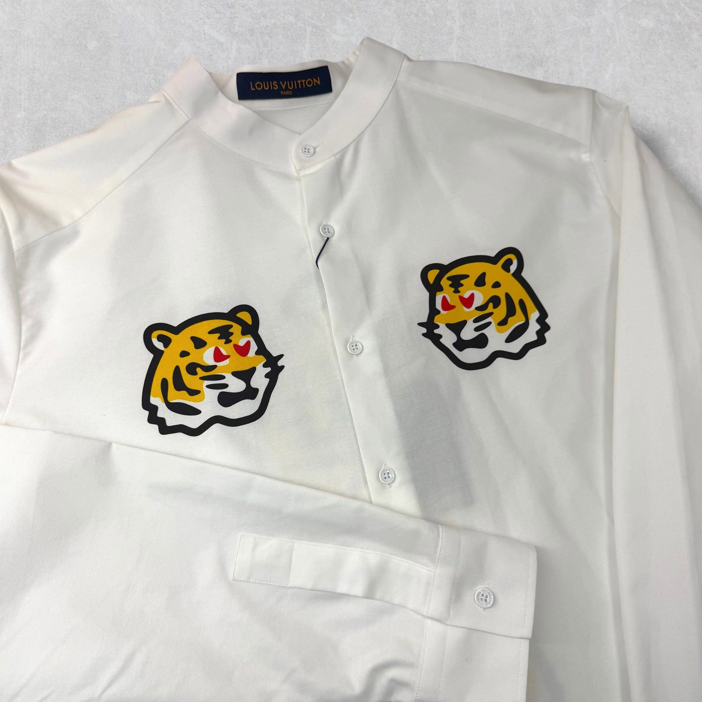 Louis Vuitton Louis Vuitton X Nigo Tiger Mandarin Collar Shirt XL Size US XL / EU 56 / 4 - 3 Thumbnail