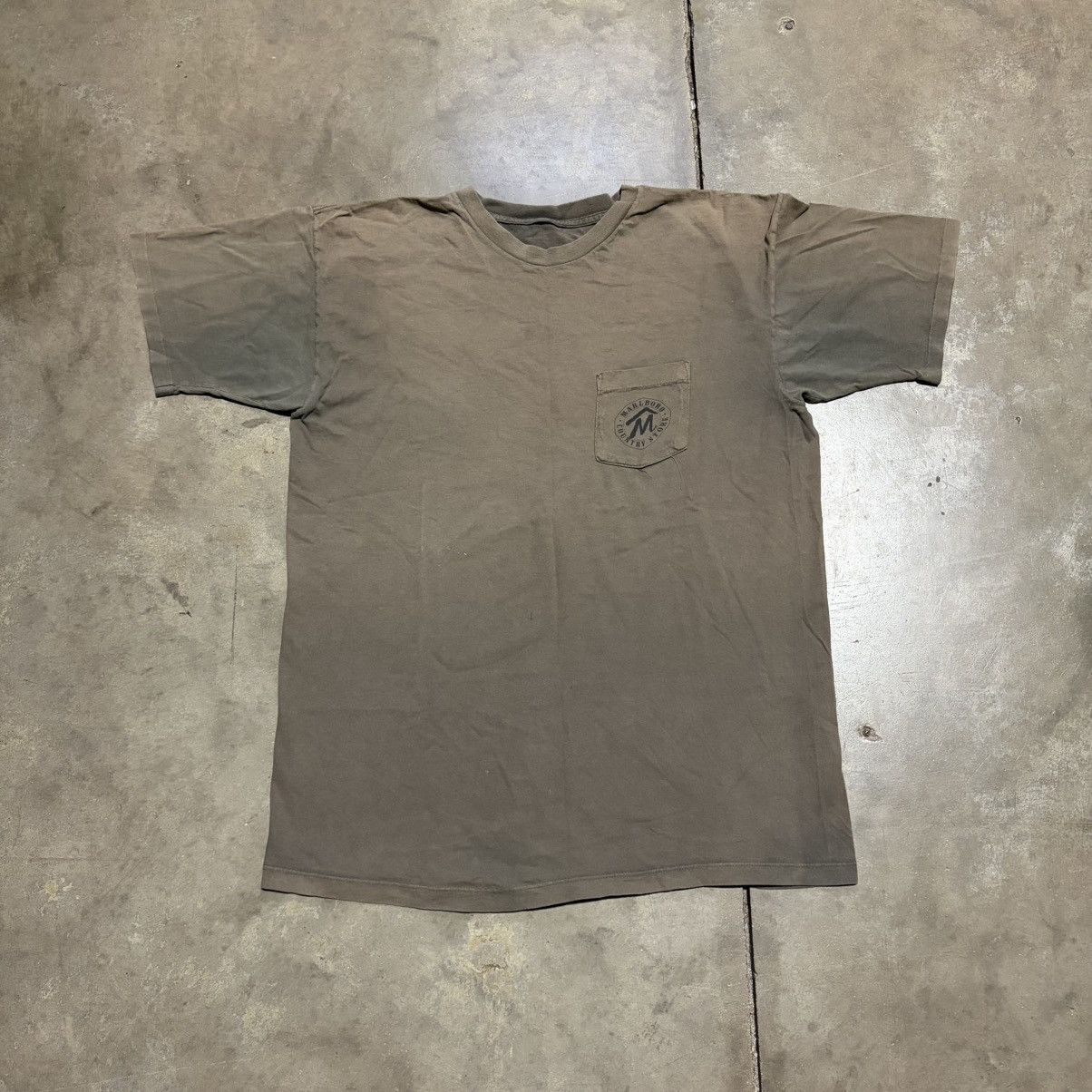 Marlboro Vintage Marlboro Country Store Pocket Tshirt Western Cowboy Size US XL / EU 56 / 4 - 6 Thumbnail
