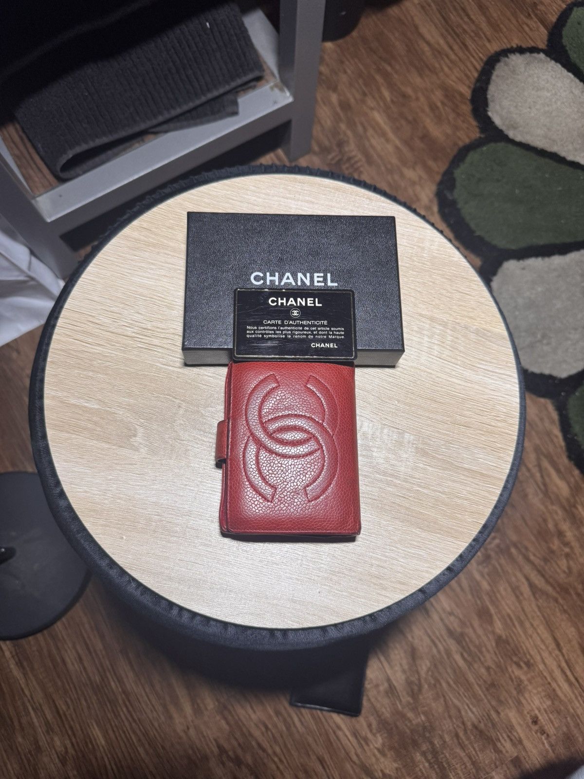 Chanel Chanel Red Wallet. Size ONE SIZE - 1 Thumbnail