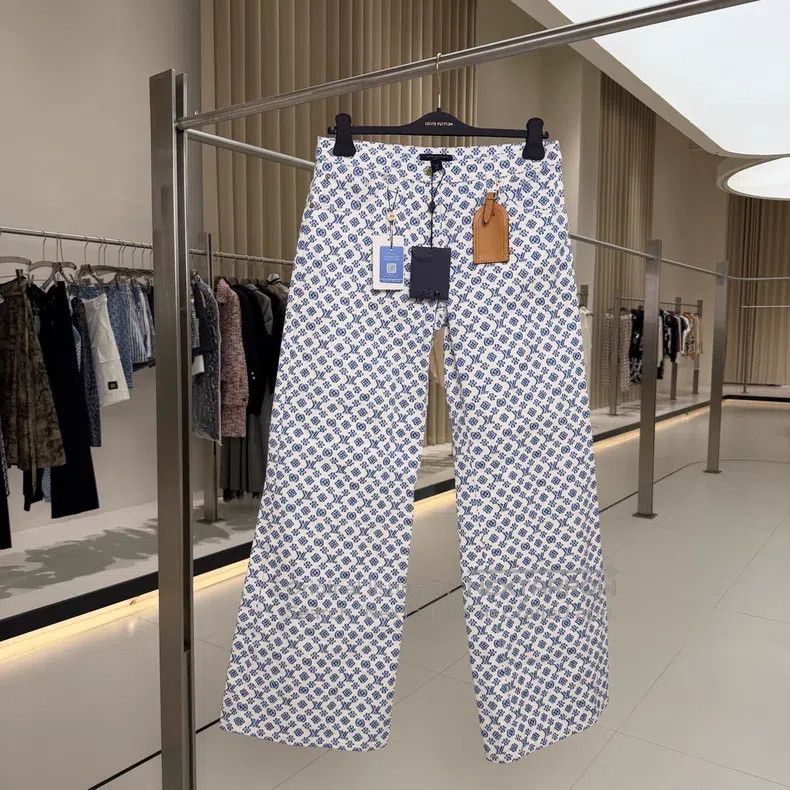 Louis Vuitton Louis Vuitton Blue and White Full Print Leather Jeans Size US 40 / EU 56 - 1 Thumbnail