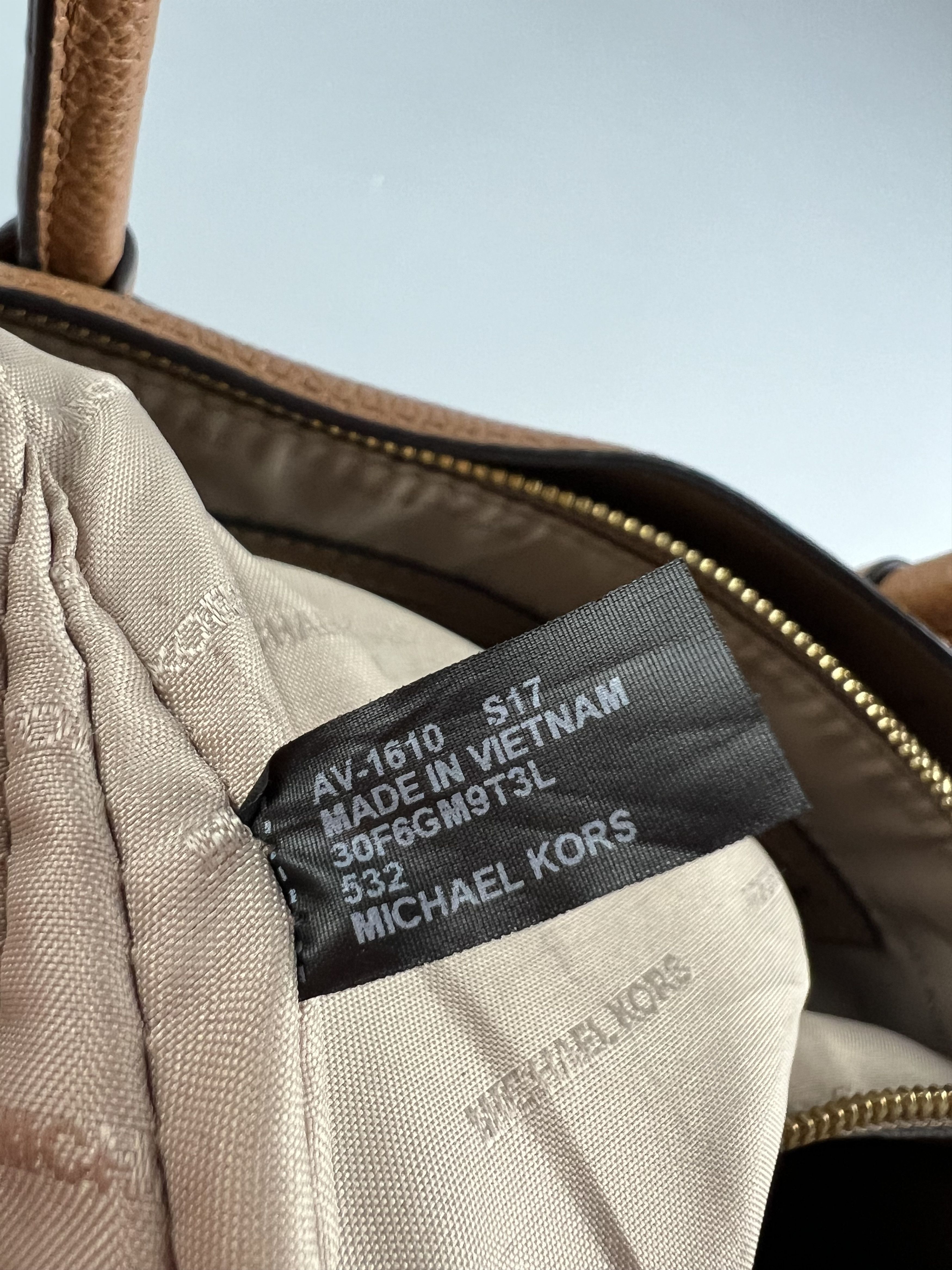 Michael Kors Michael Kors Brown Leather Shoulder Bag Handbag Size ONE SIZE - 12 Thumbnail