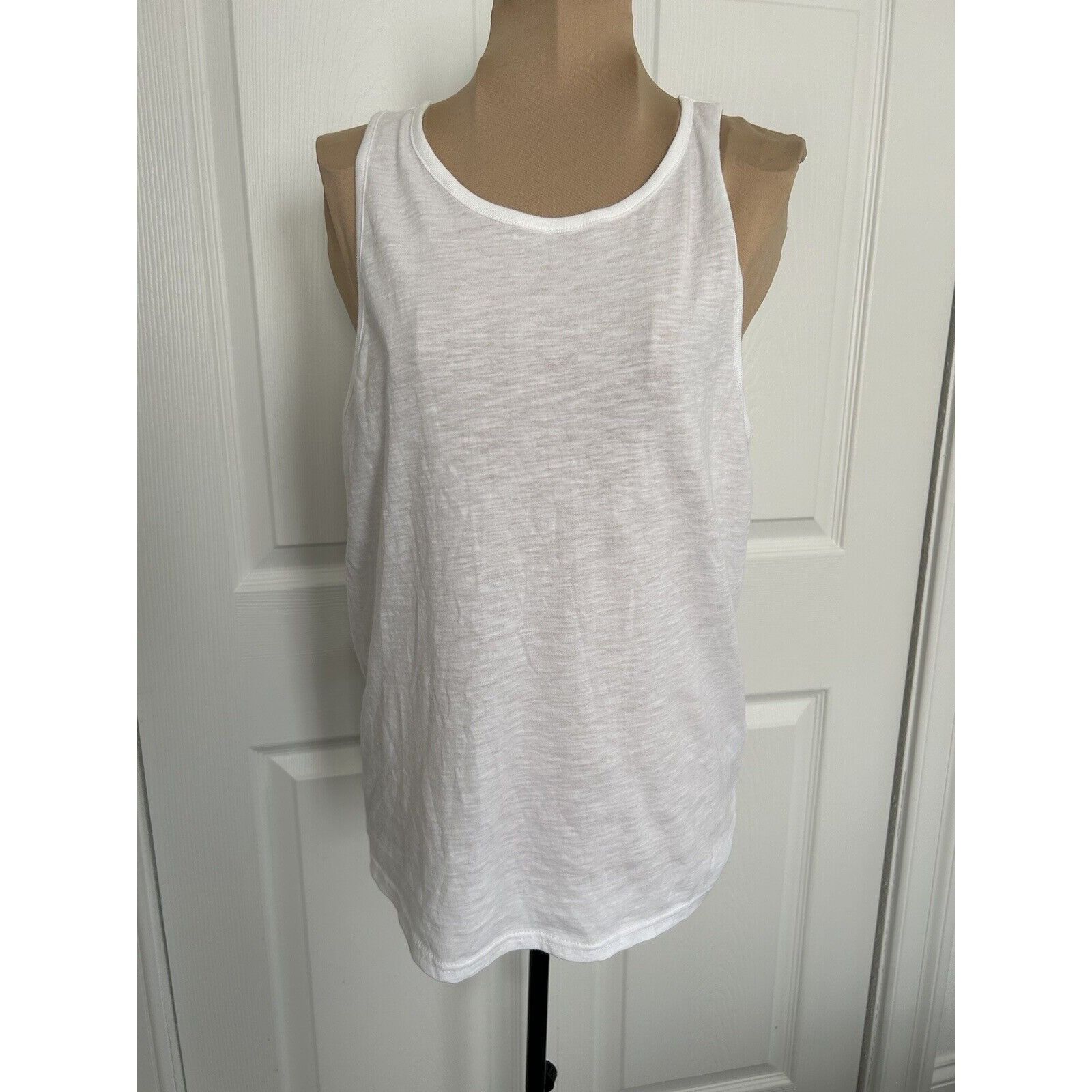 J.Crew J.CREW Vintage Cotton Knot Back Tank Top White Size M Size M / US 6-8 / IT 42-44 - 1 Thumbnail